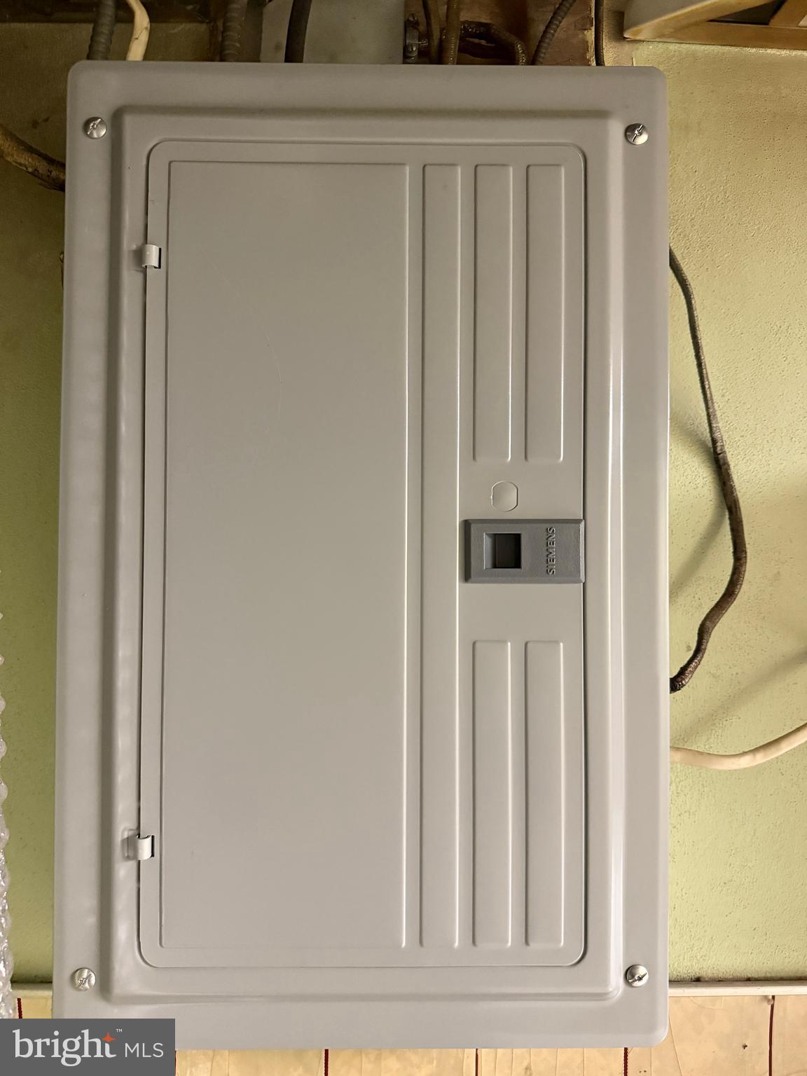 ELMWOOD PARK - Residential