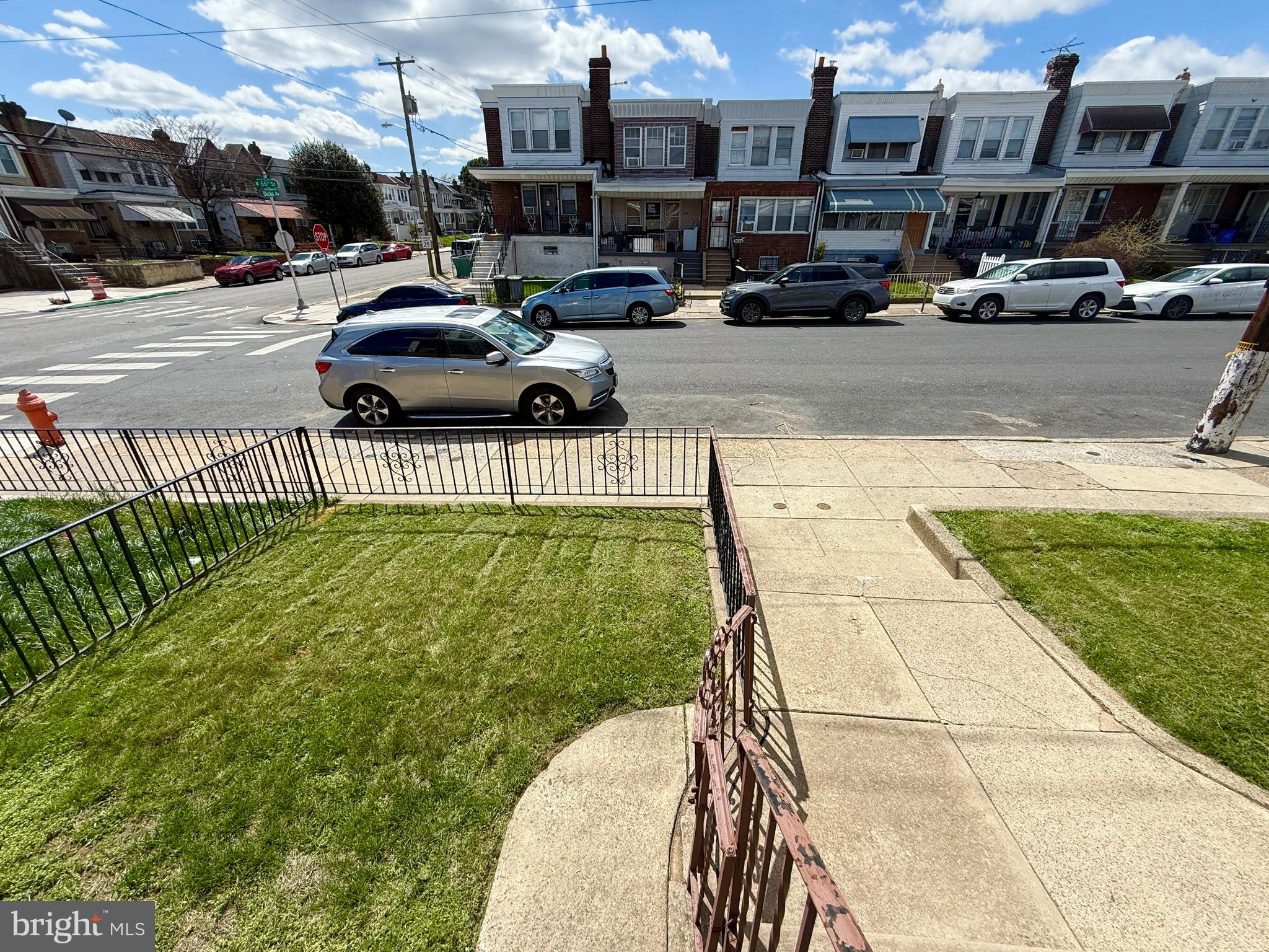 ELMWOOD PARK - Residential