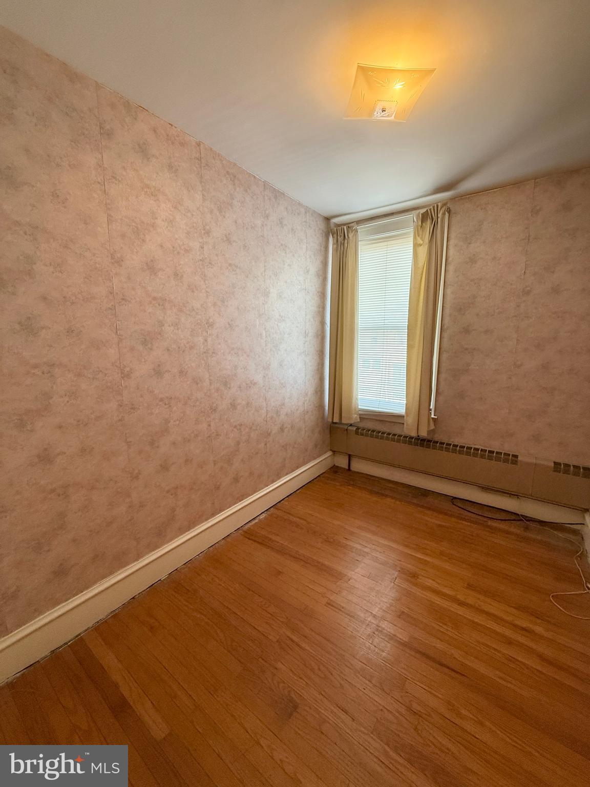 ELMWOOD PARK - Residential