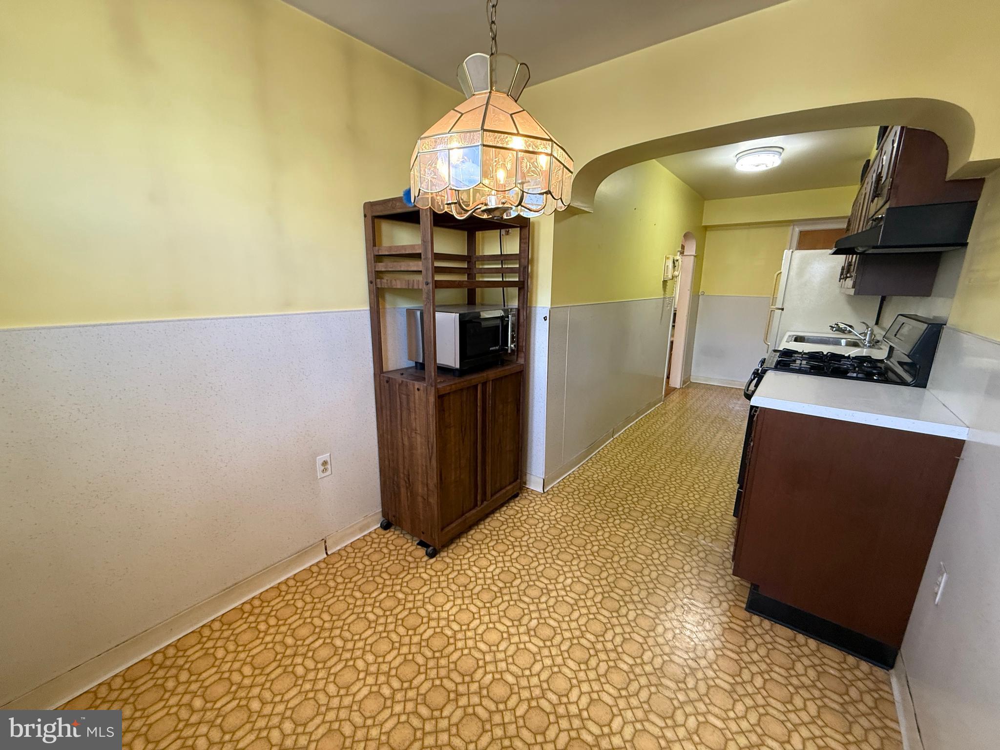 ELMWOOD PARK - Residential