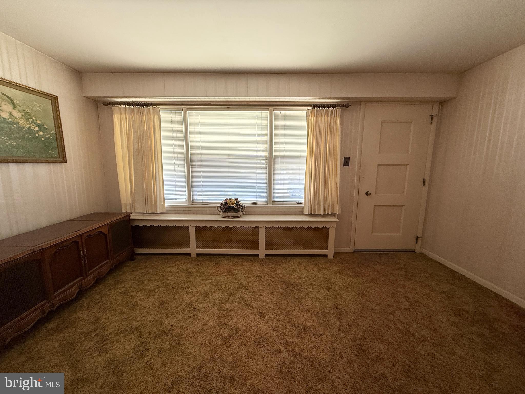 ELMWOOD PARK - Residential