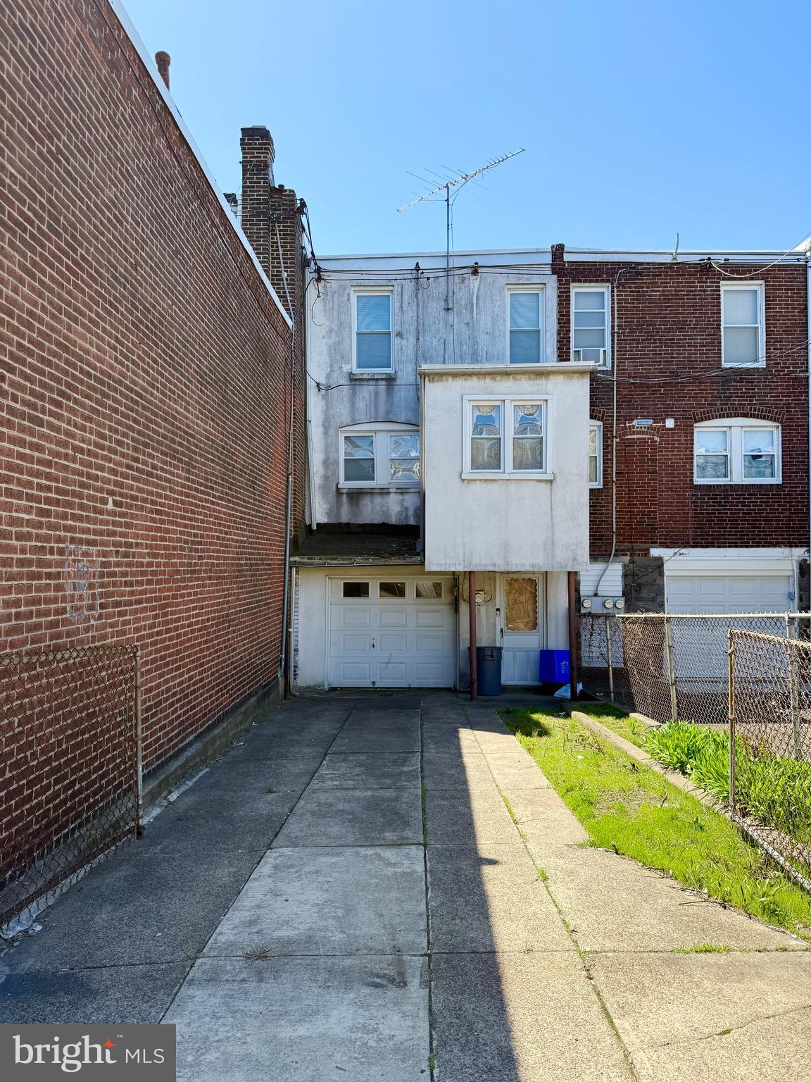 ELMWOOD PARK - Residential