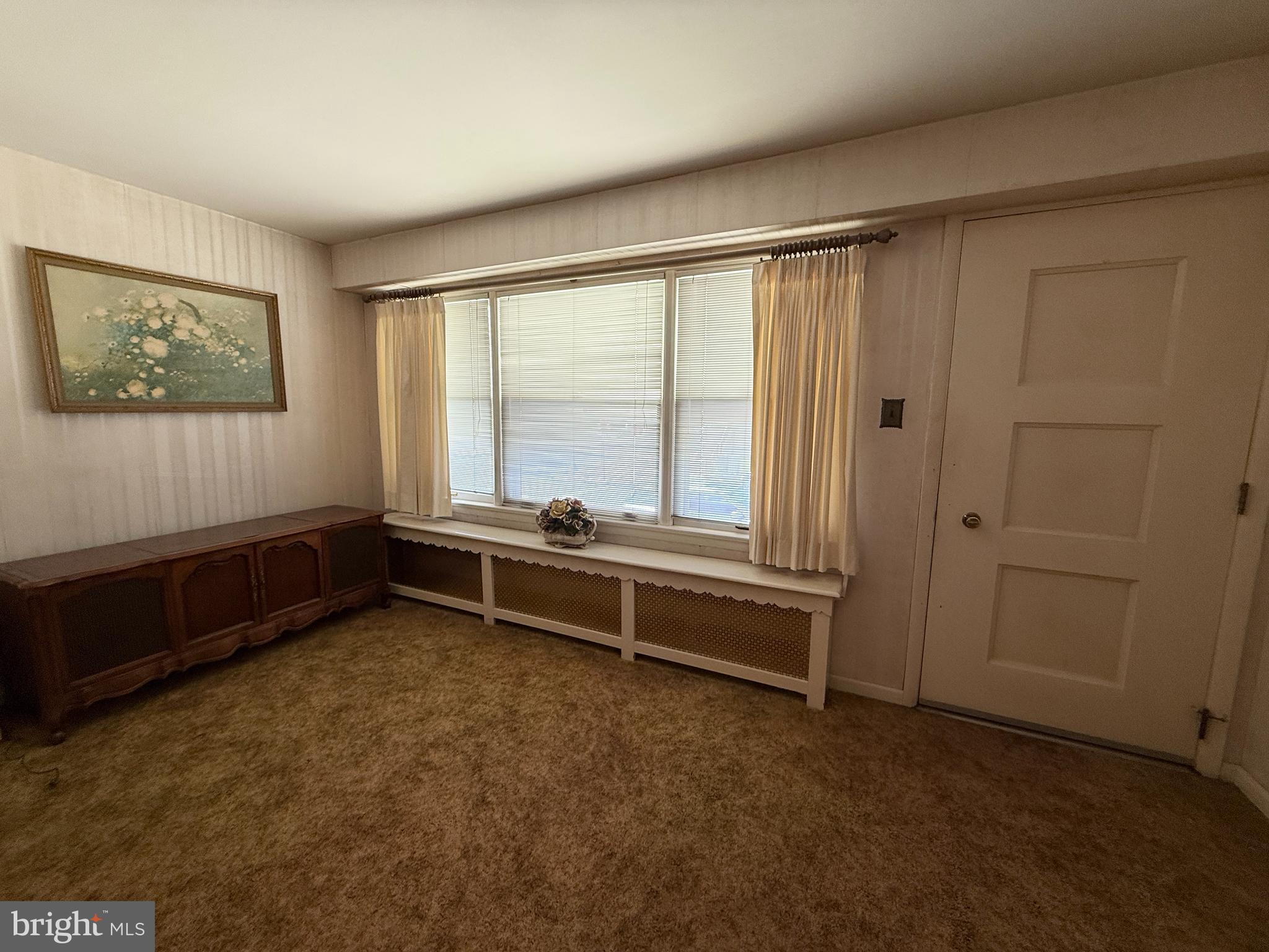 ELMWOOD PARK - Residential