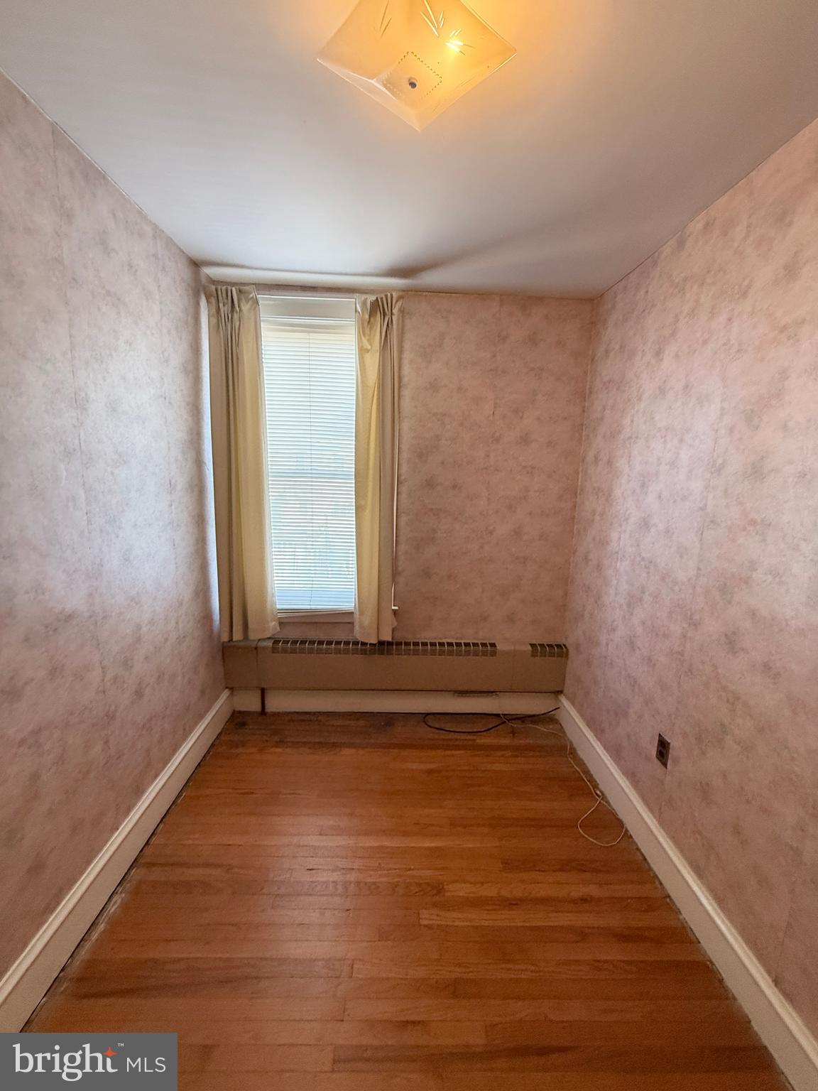 ELMWOOD PARK - Residential