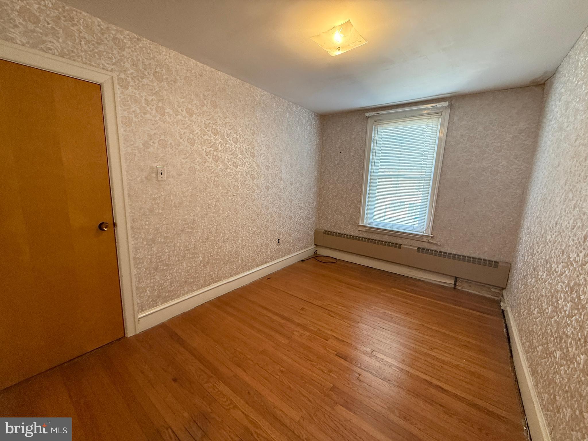 ELMWOOD PARK - Residential