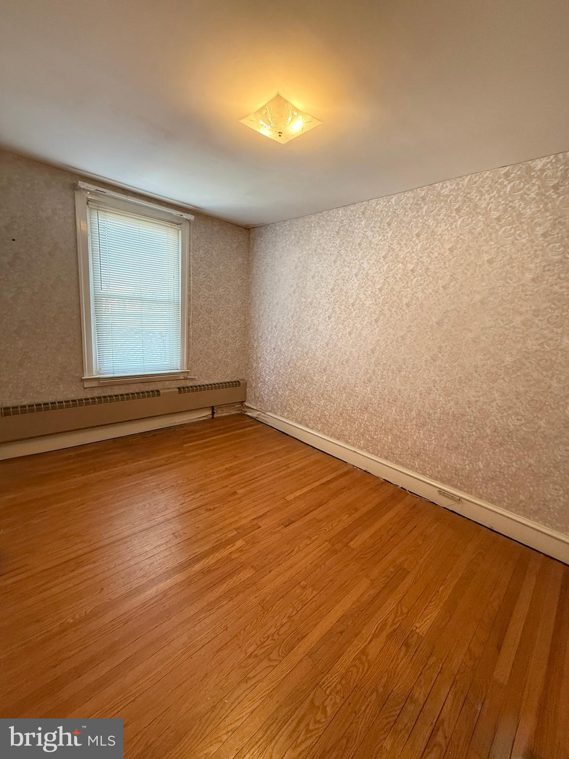 ELMWOOD PARK - Residential