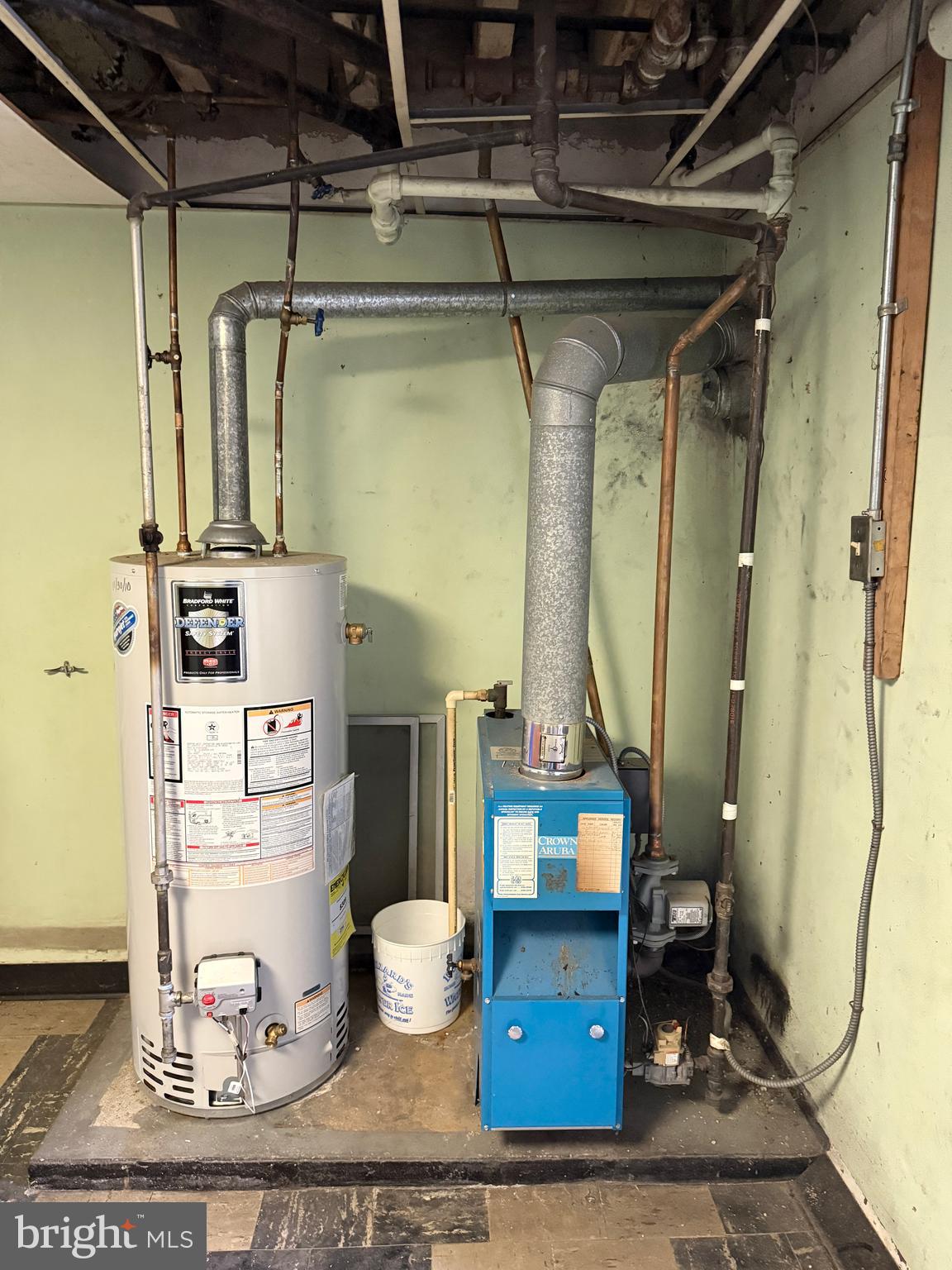 ELMWOOD PARK - Residential