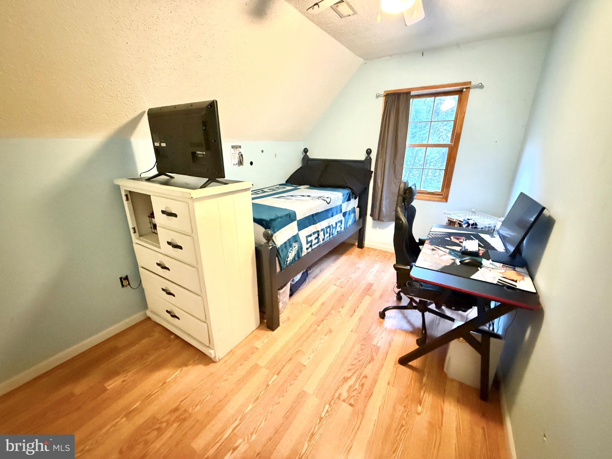 WHITE RIVER ESTATES - Residential