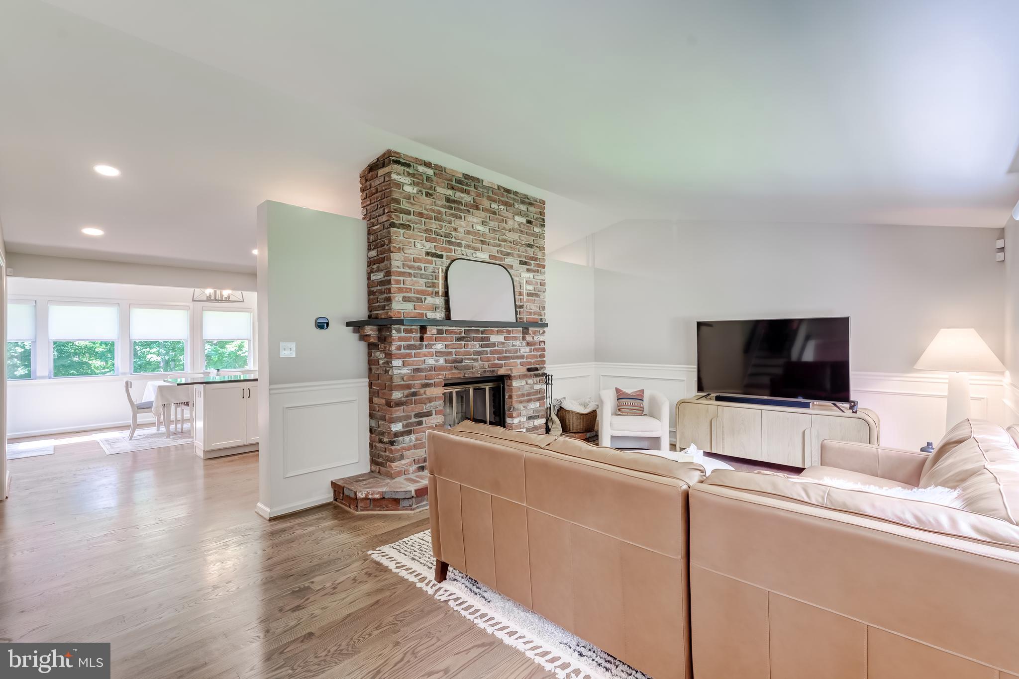 BRENTWOOD - Residential
