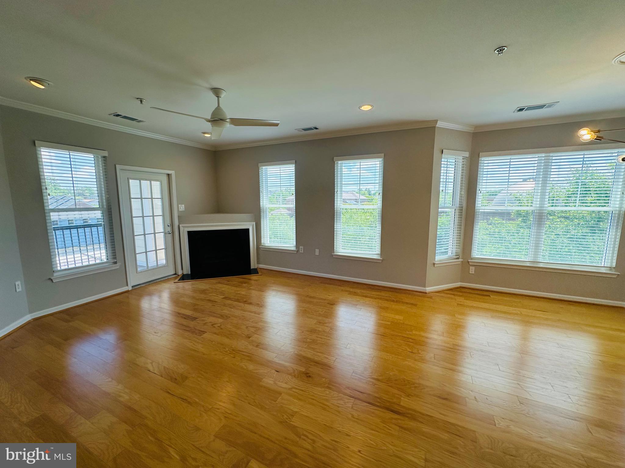 815 BRANCH DRIVE 402