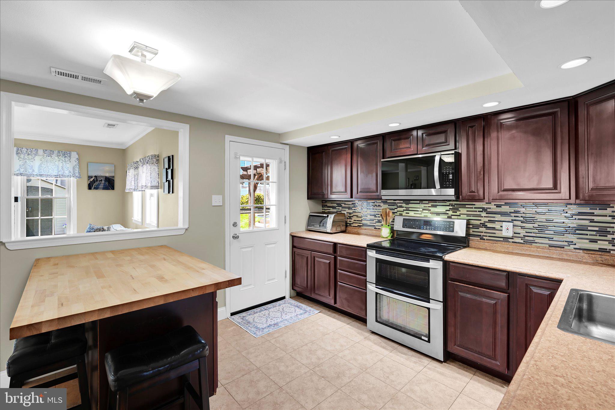 FAIRLESS HILLS - Residential