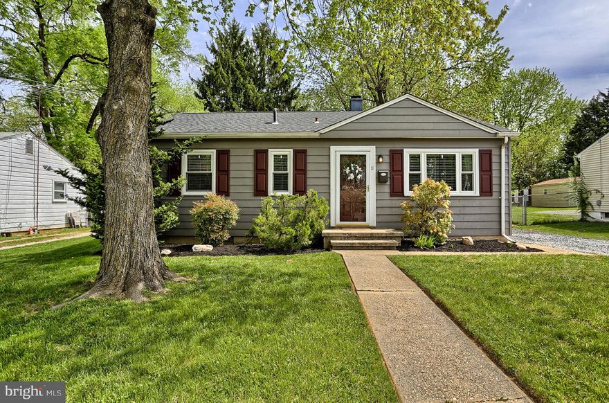 Curb Appeal From The Minute You Pull Up! 2 Bedroom Single Family In Howard Park, Walking Distance To Many restaurants, Shopping, & Park. The Kitchen Has Travertine Tile Floors, Subway Tile Backsplash, Stainless Appliances, & Granite Counters. New Roof & Hvac Along With Upgraded Insulation In Attic & Crawlspace. Backyard Is Fenced With Covered Screened Porch Overlooking Patio With Fire Pit.