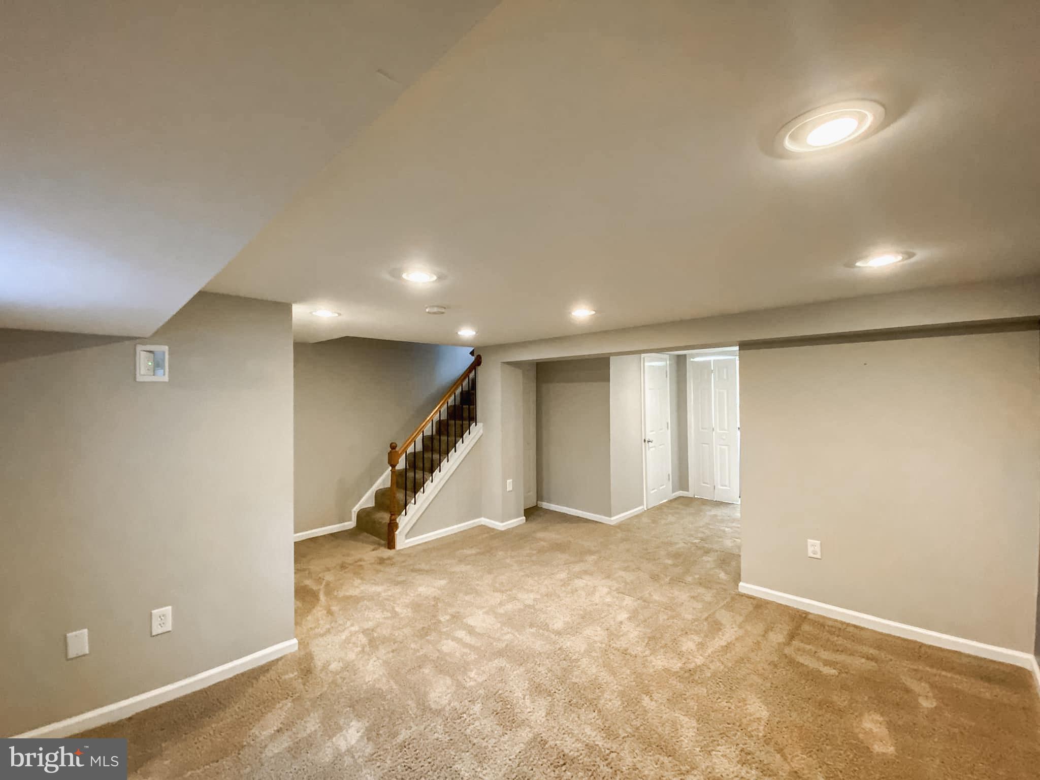 WARWICK VILLAGE - Residential Lease