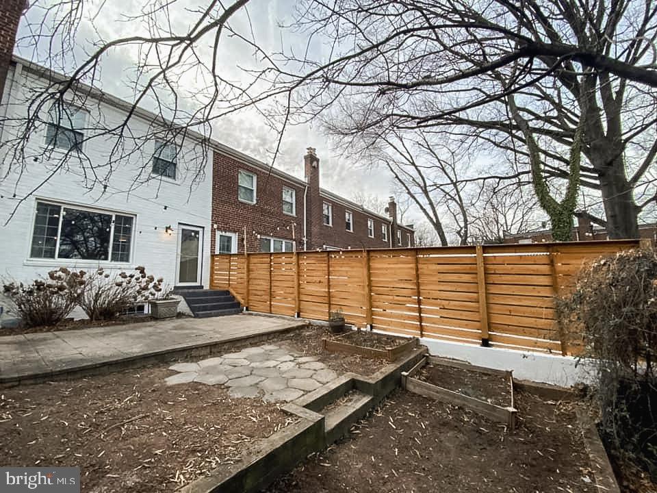 WARWICK VILLAGE - Residential Lease