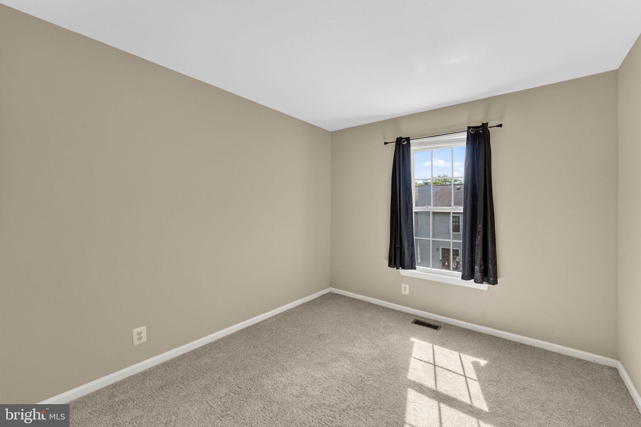 OAK SPRINGS - Residential