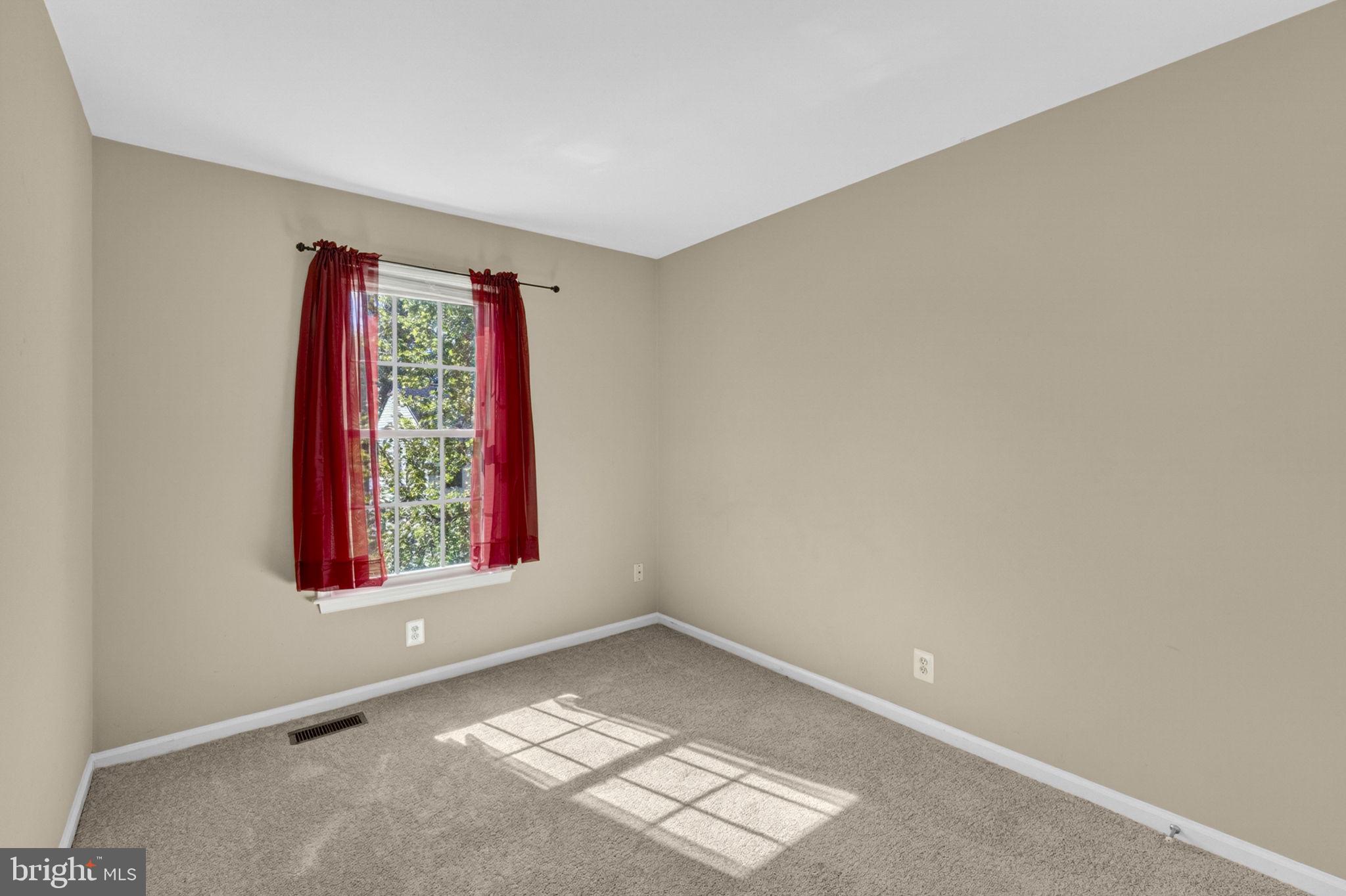 OAK SPRINGS - Residential