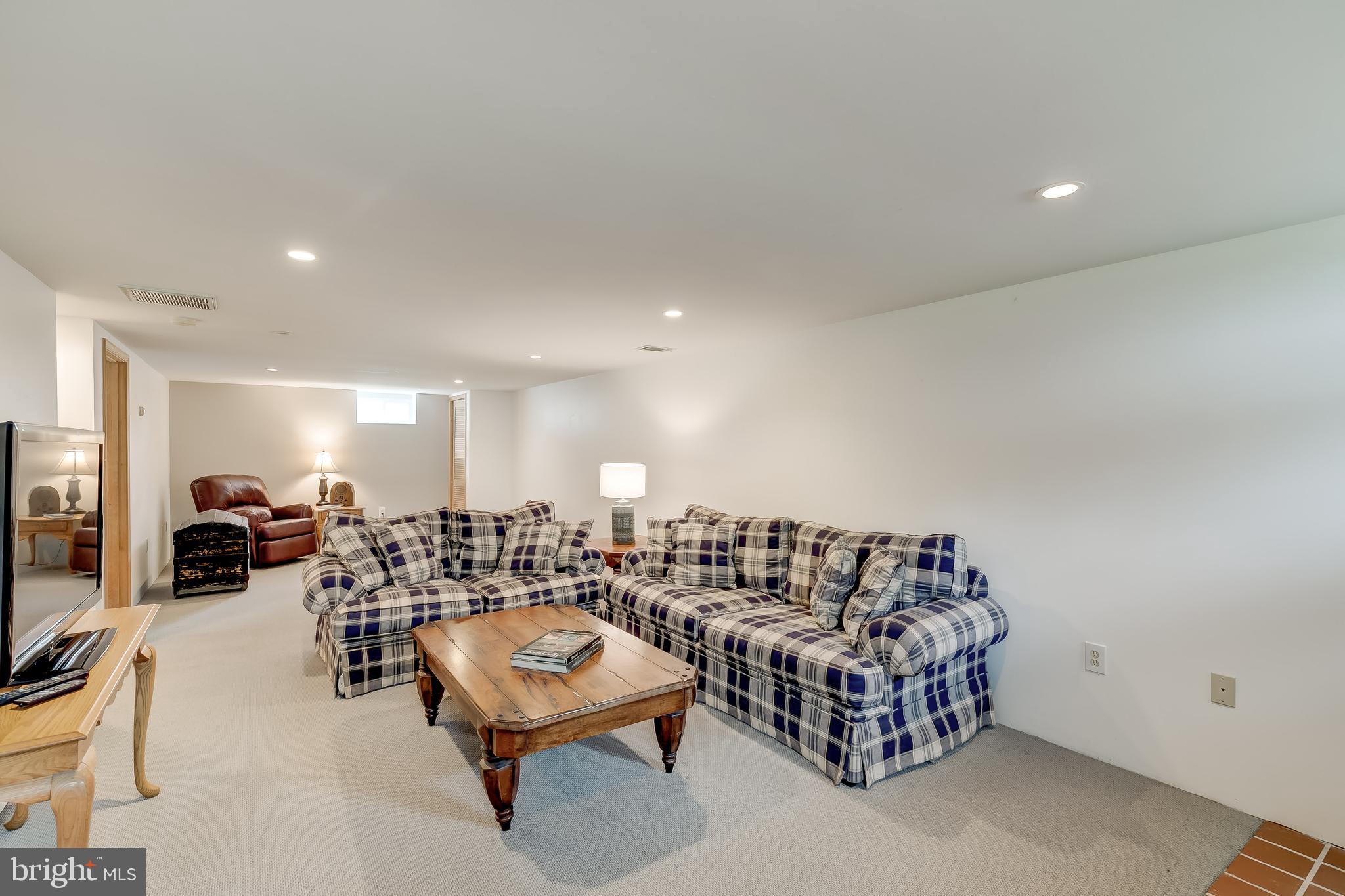 PERRYHALL - Residential