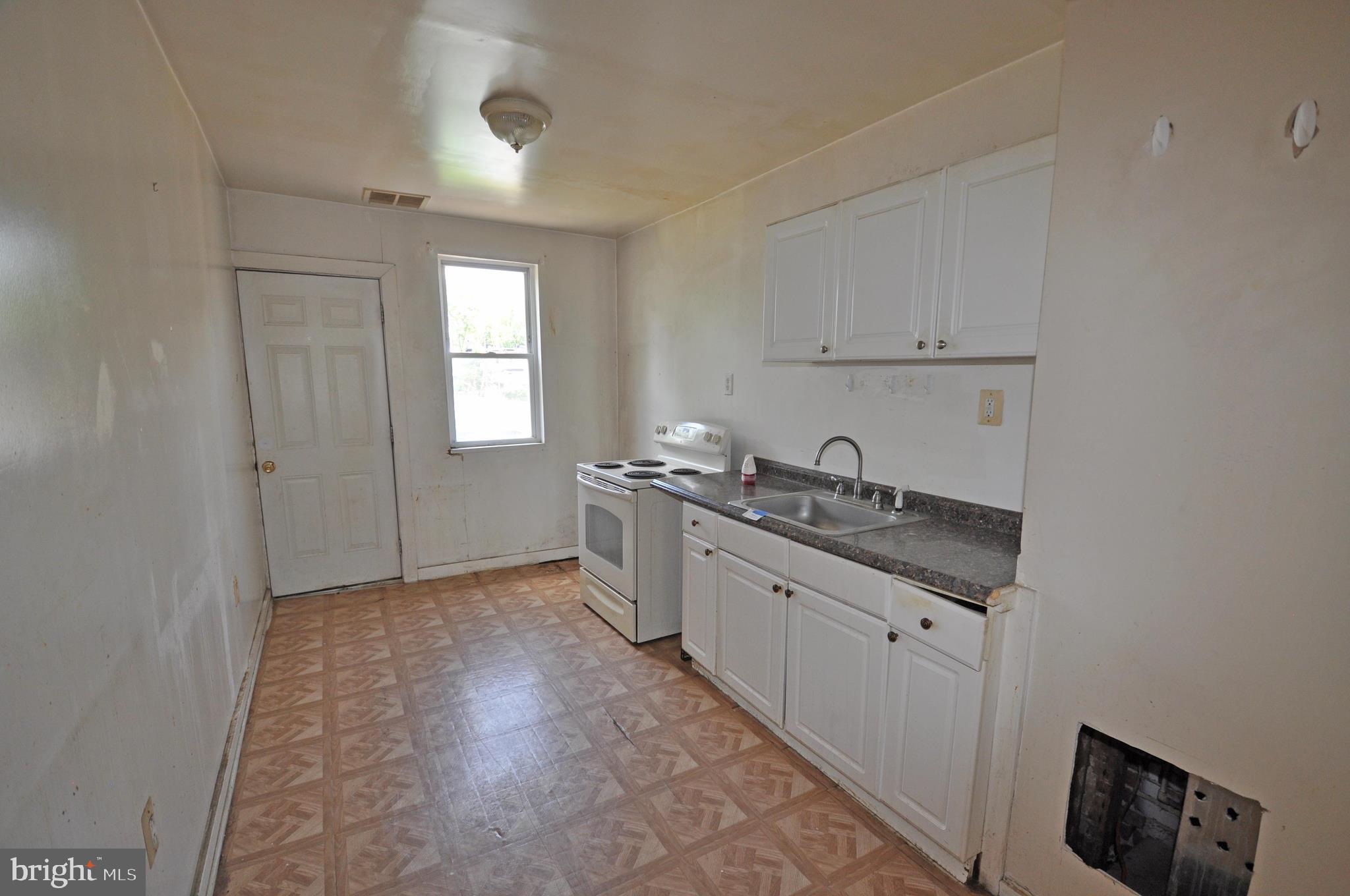 BIDDLE STREET - Residential