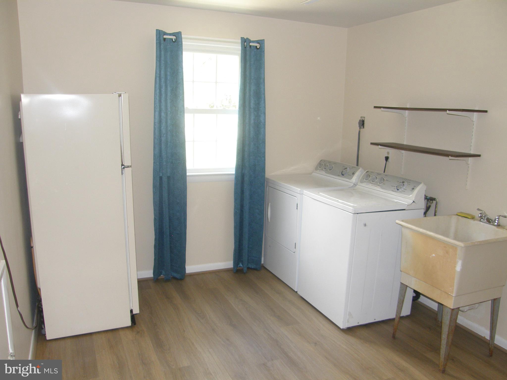 ESPERANZA FARMS - Residential