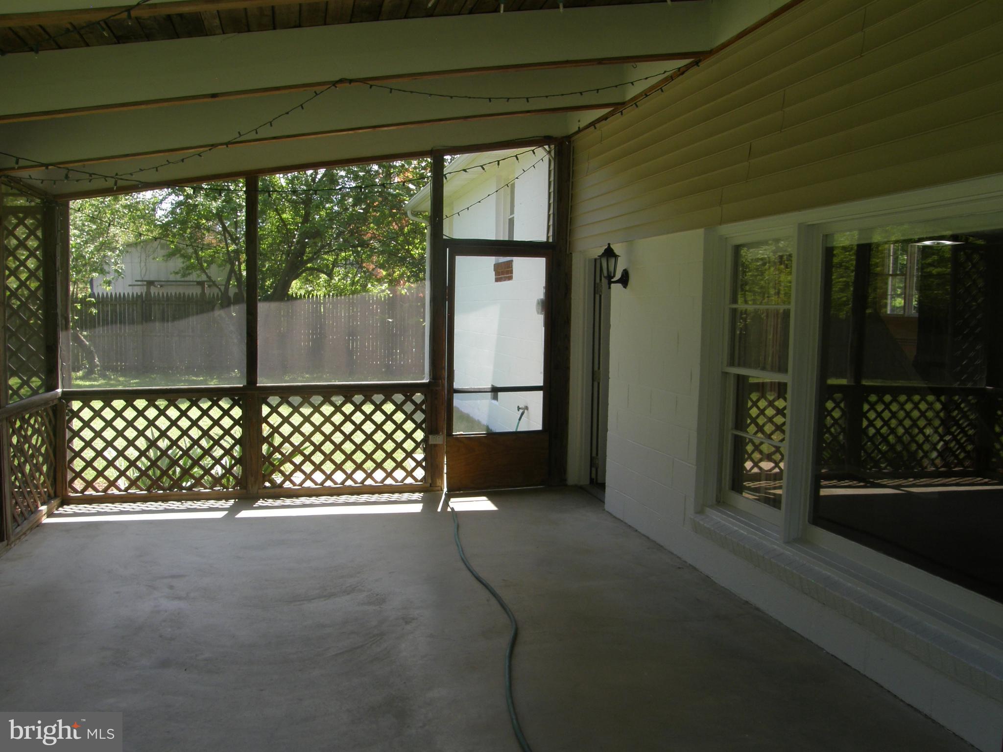 ESPERANZA FARMS - Residential