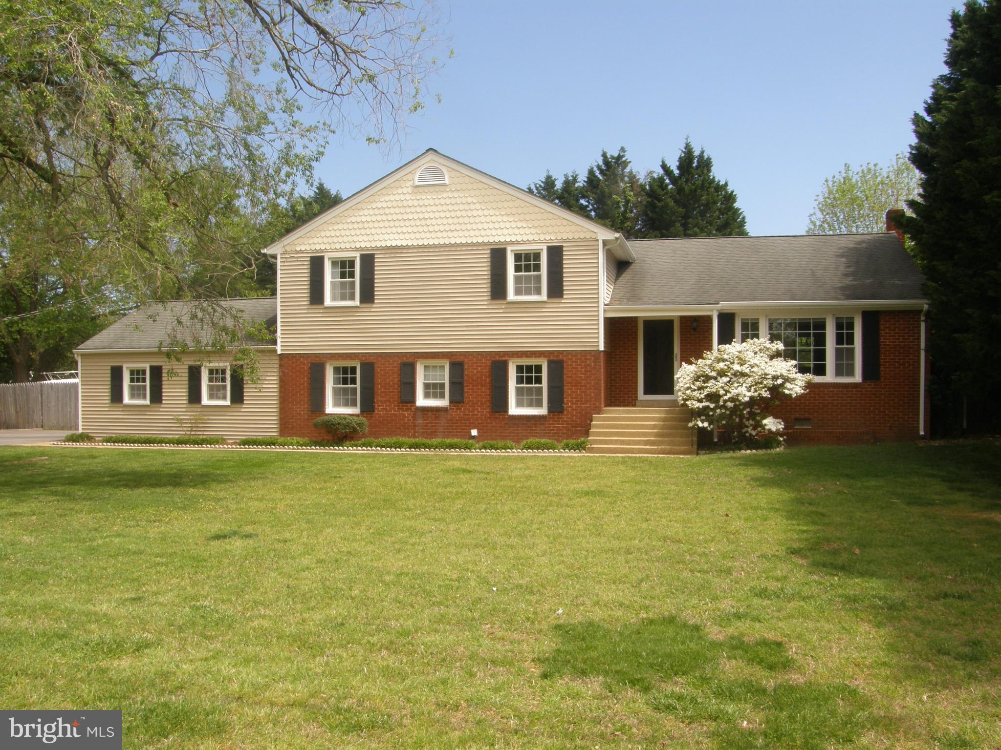 ESPERANZA FARMS - Residential