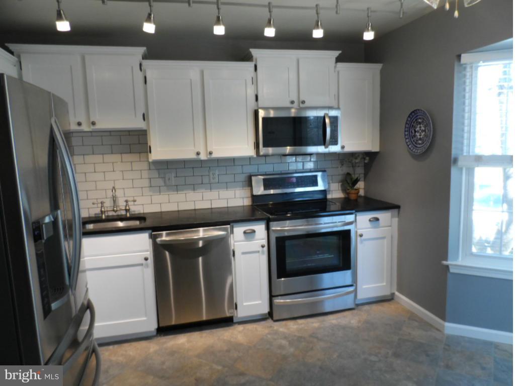 WINDING BROOK - Residential Lease