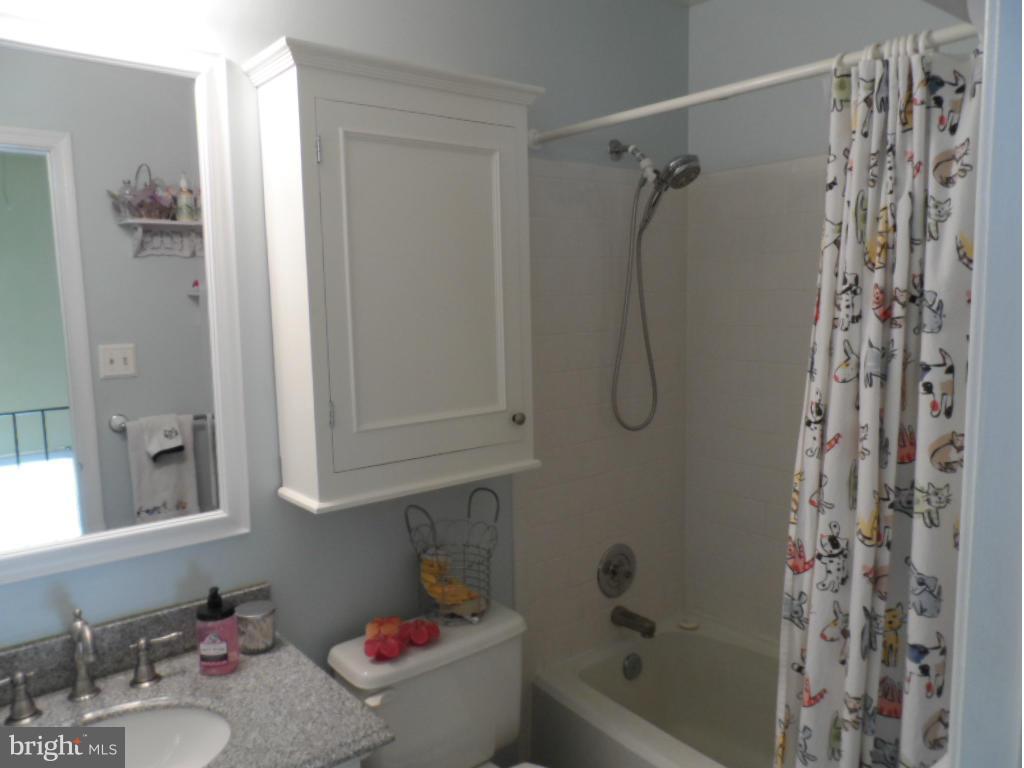 WINDING BROOK - Residential Lease