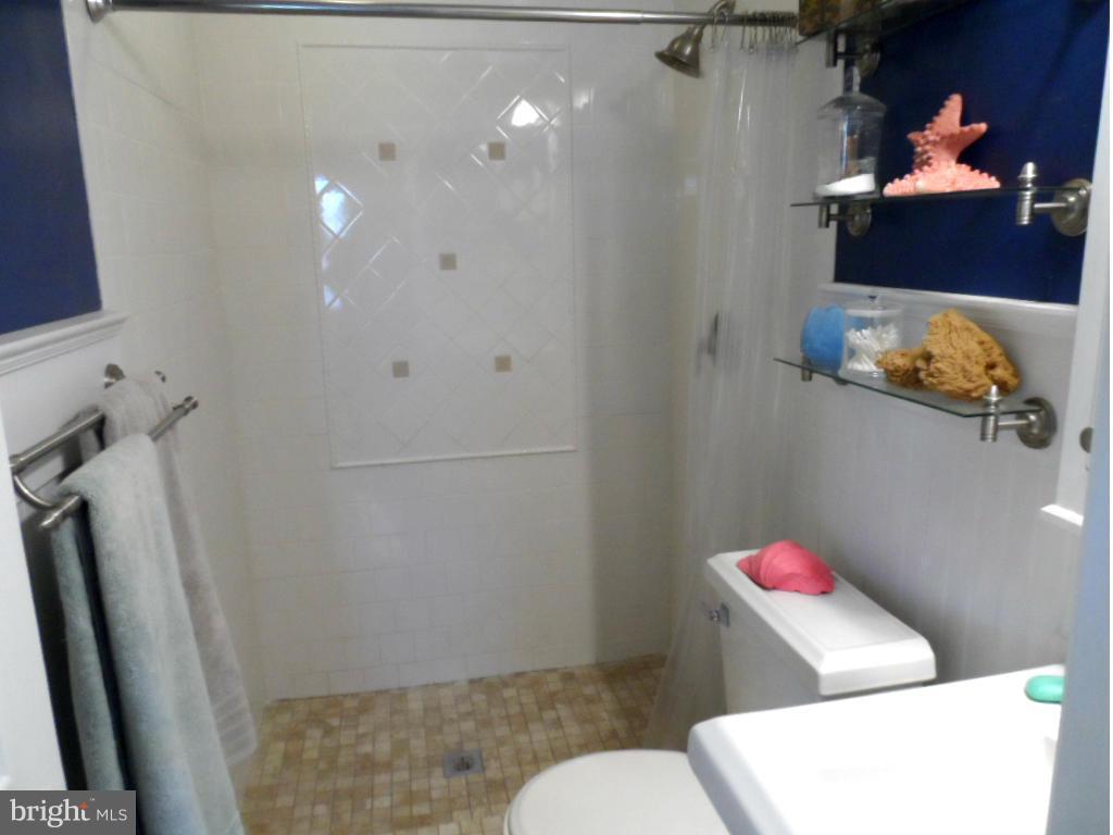 WINDING BROOK - Residential Lease