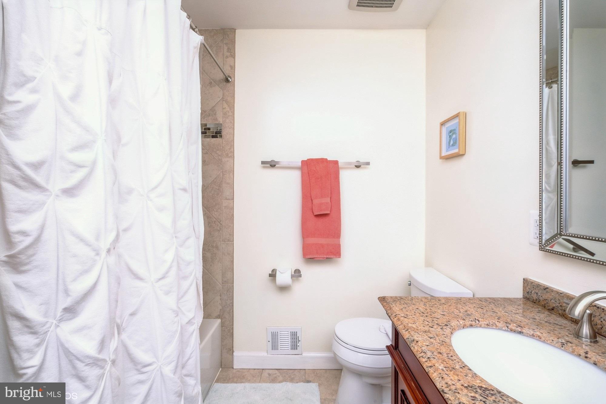 TOWNES OF WAKEFIELD - Residential