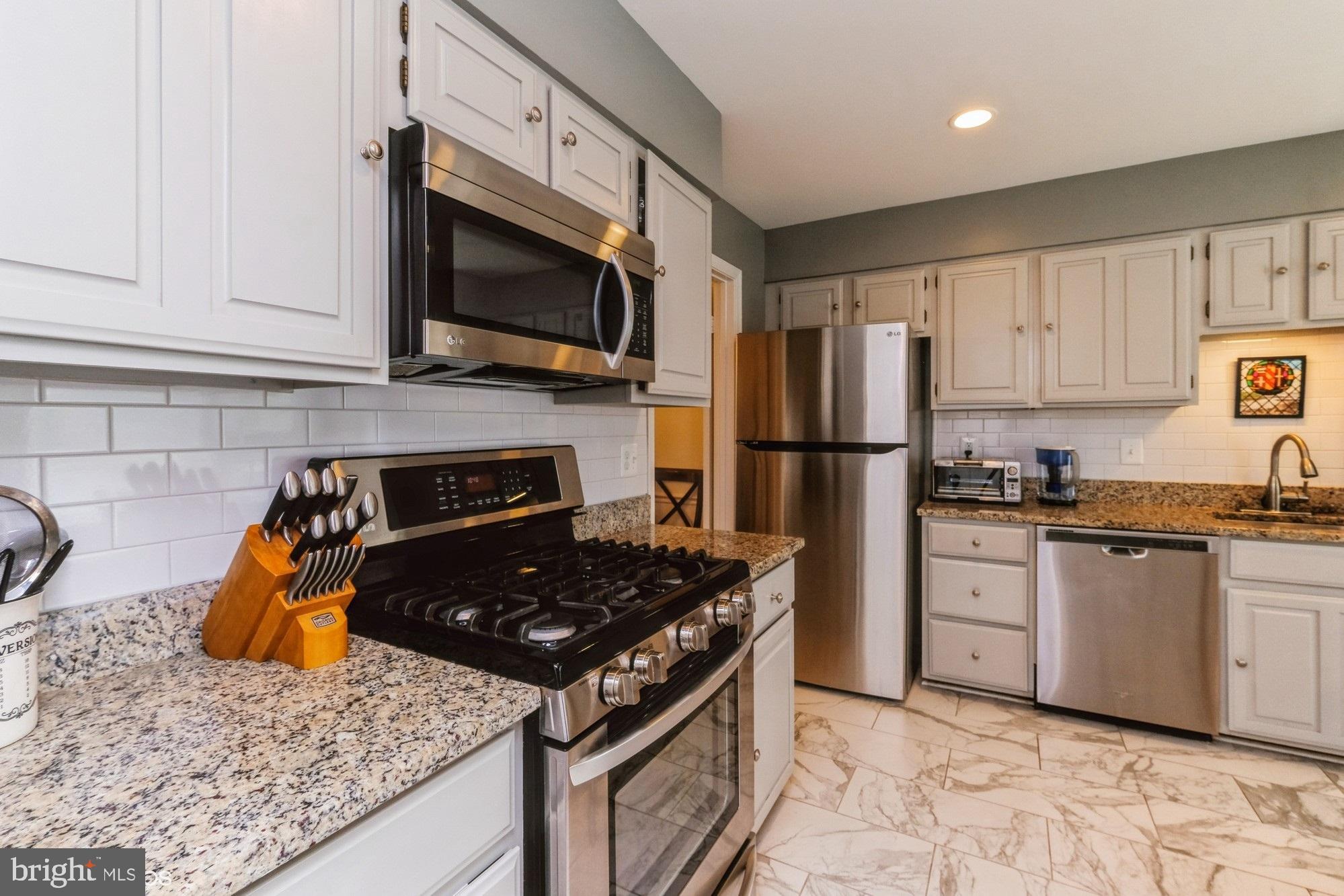 TOWNES OF WAKEFIELD - Residential