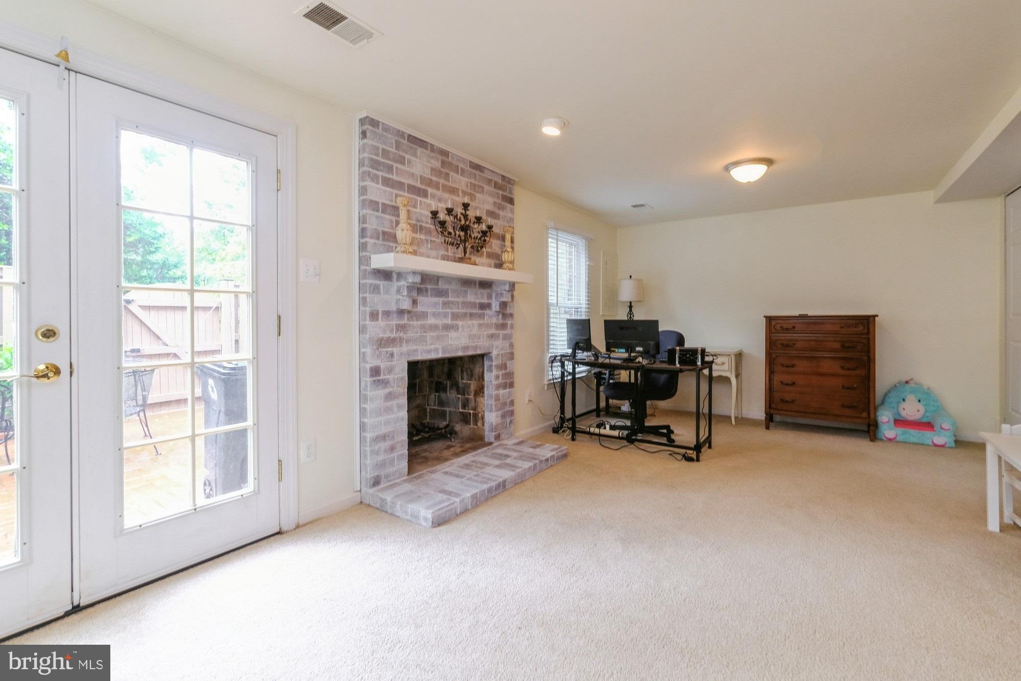 TOWNES OF WAKEFIELD - Residential