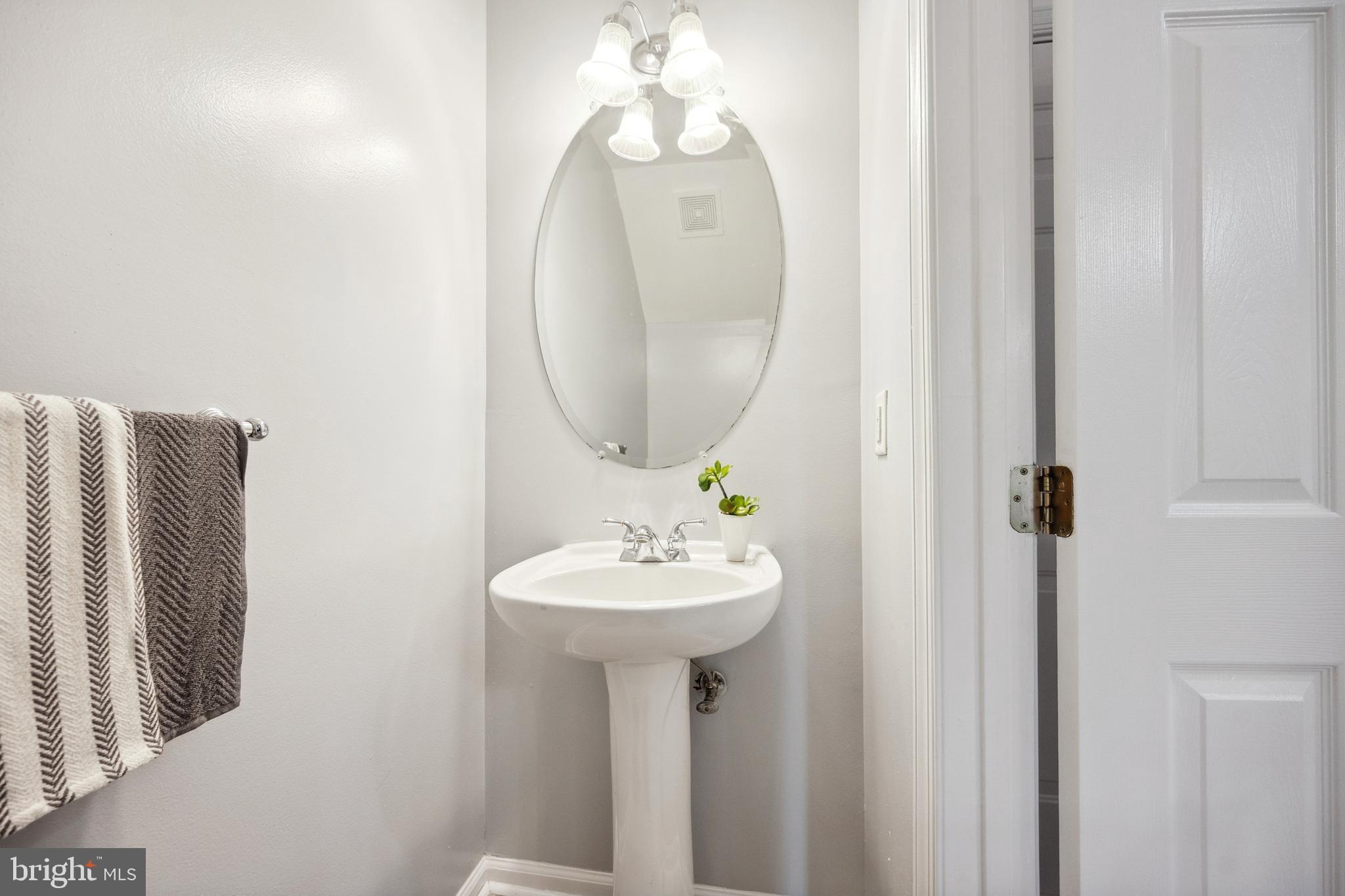 AMBER SPRING CONDOMINIUMS - Residential