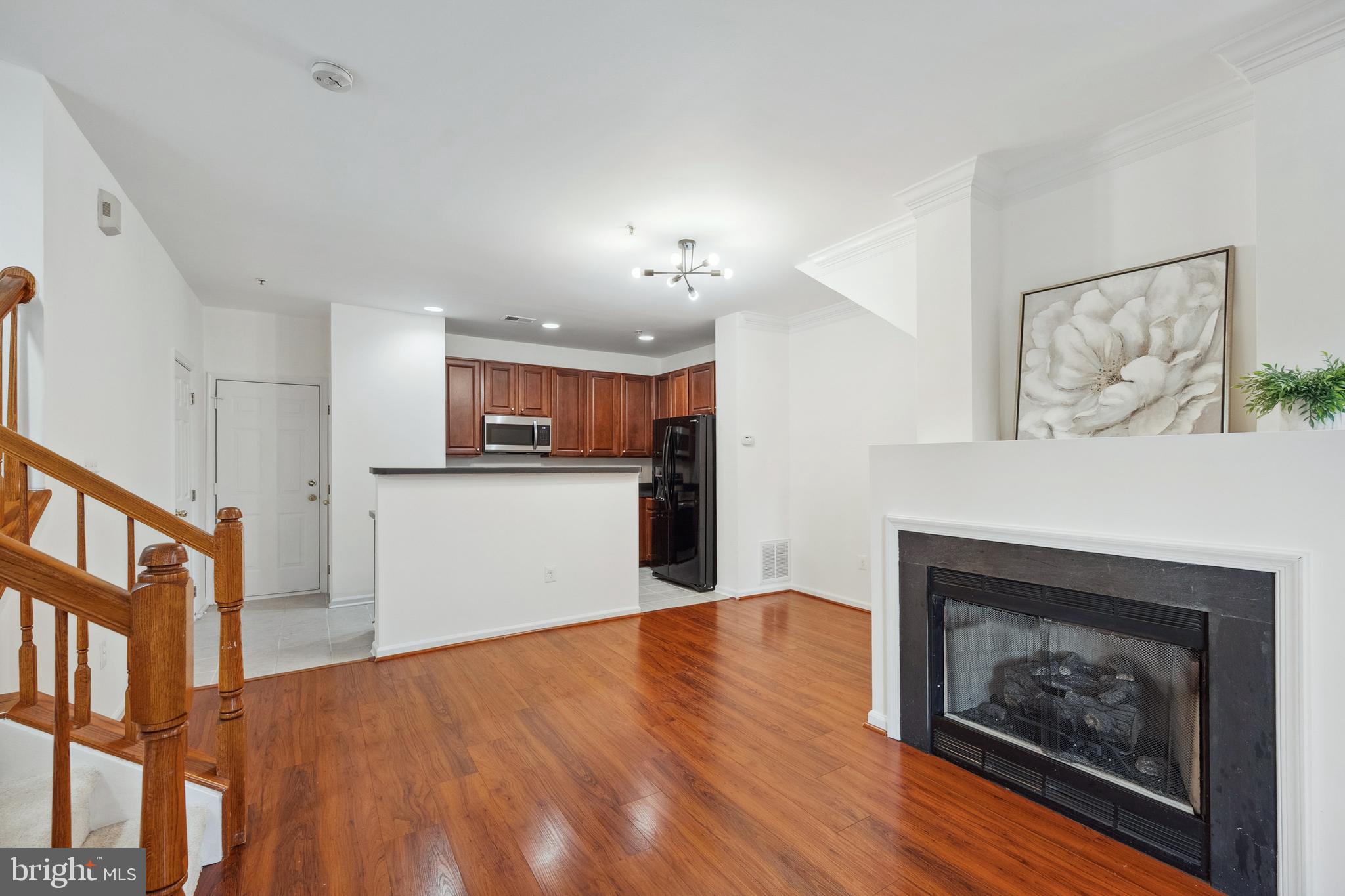 AMBER SPRING CONDOMINIUMS - Residential