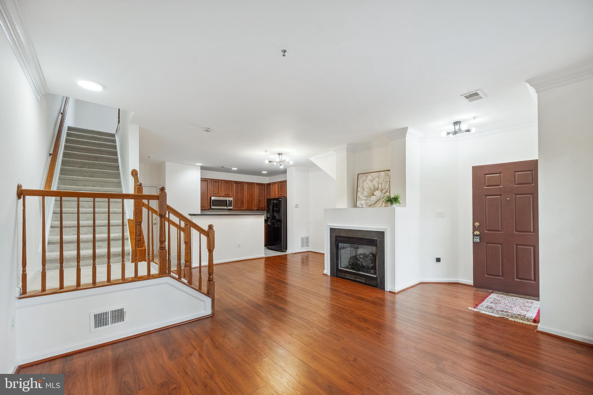 AMBER SPRING CONDOMINIUMS - Residential