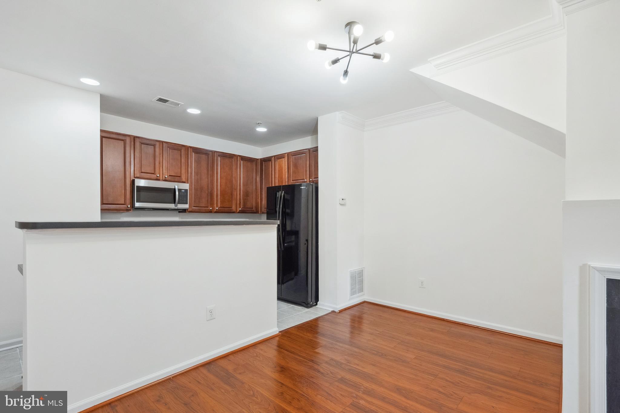 AMBER SPRING CONDOMINIUMS - Residential