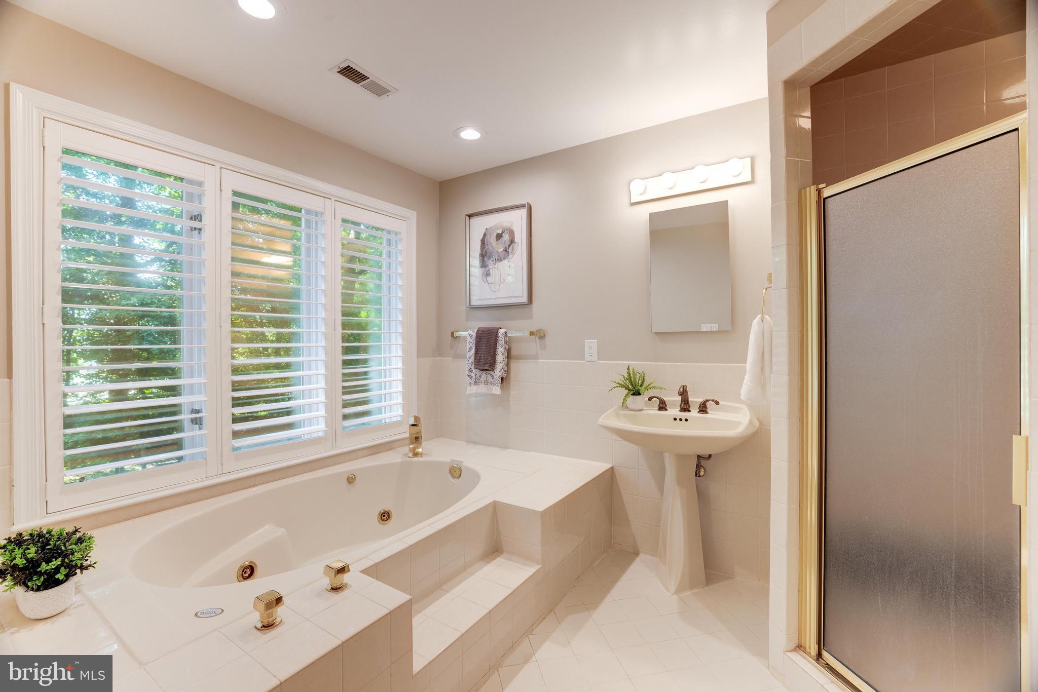 ACREDALE - Residential