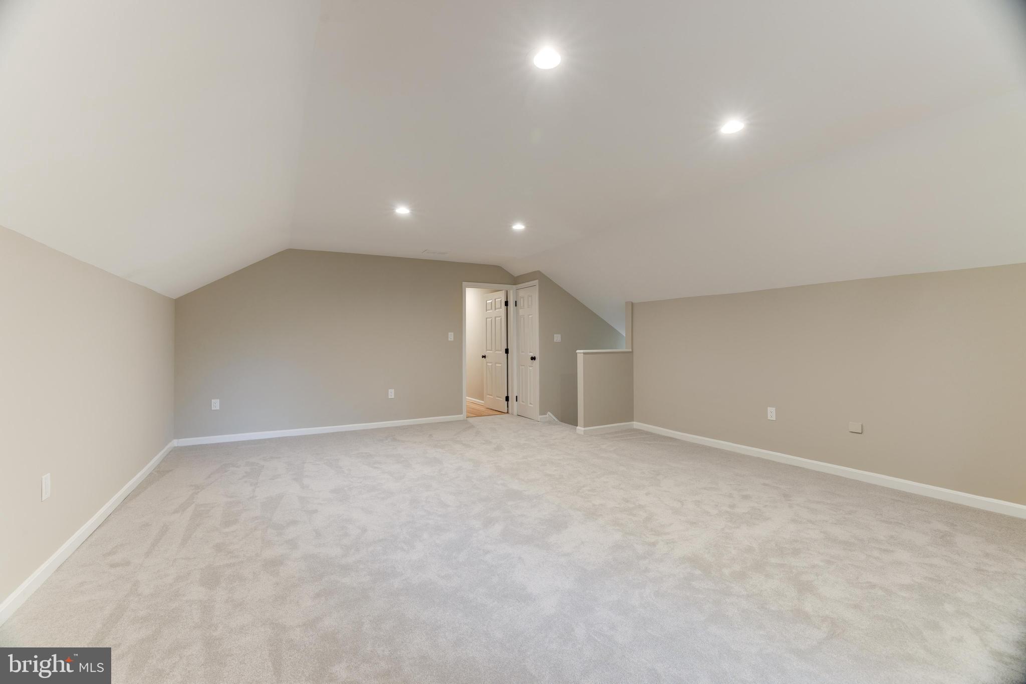 ACREDALE - Residential