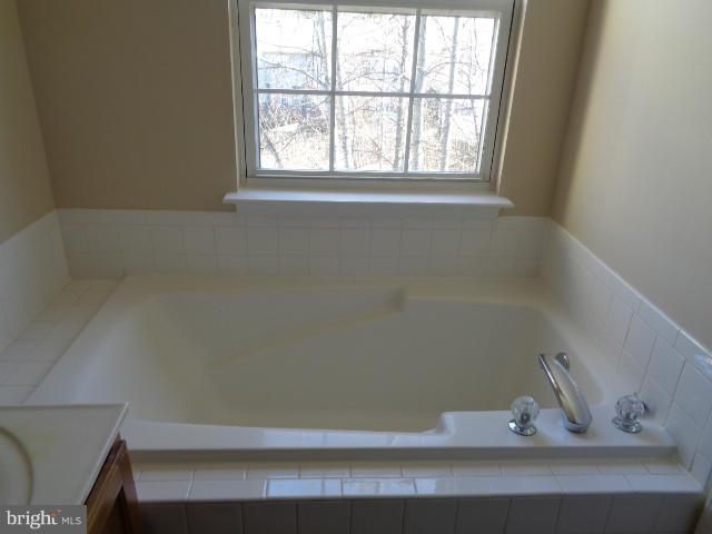 LAKECREST - Residential