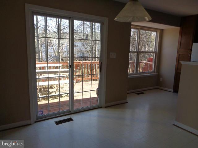 LAKECREST - Residential