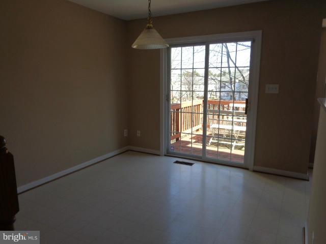 LAKECREST - Residential