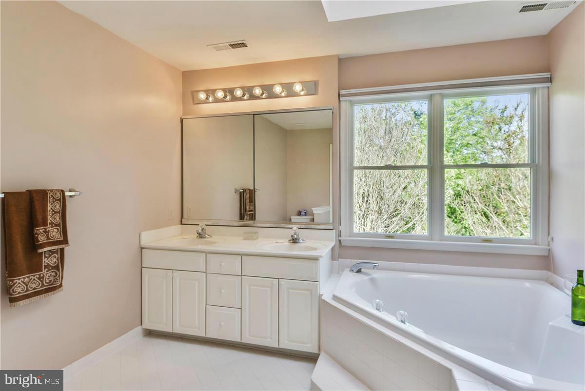 PLEASANT HILL - Residential