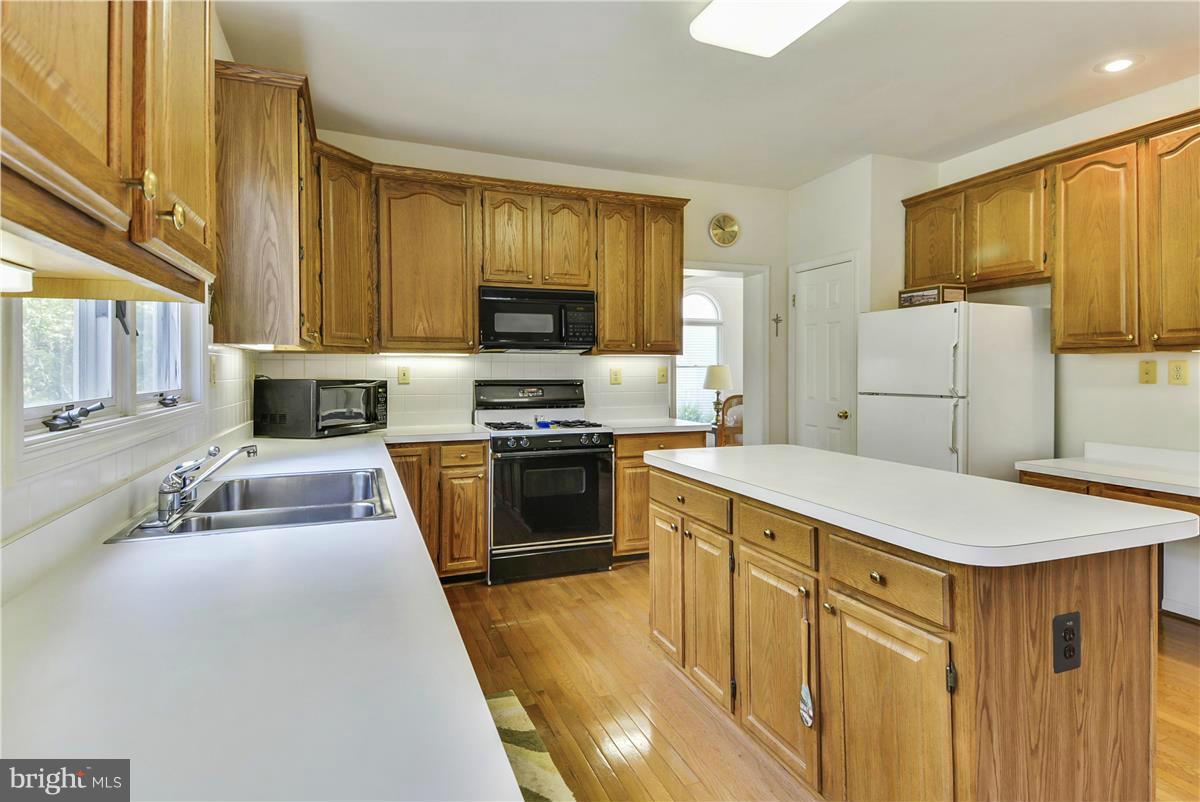 PLEASANT HILL - Residential