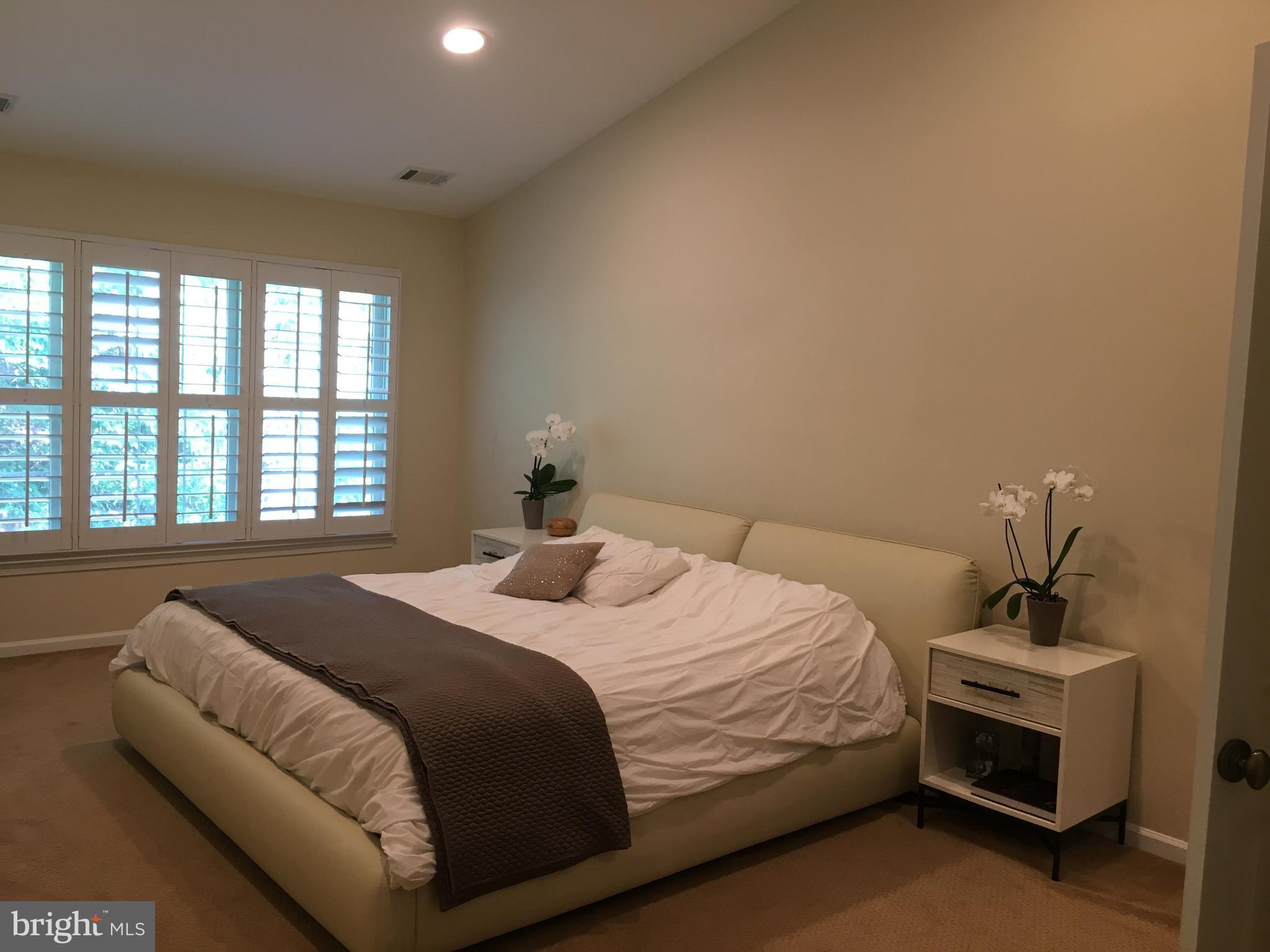 TIMBERLAWN - Residential Lease