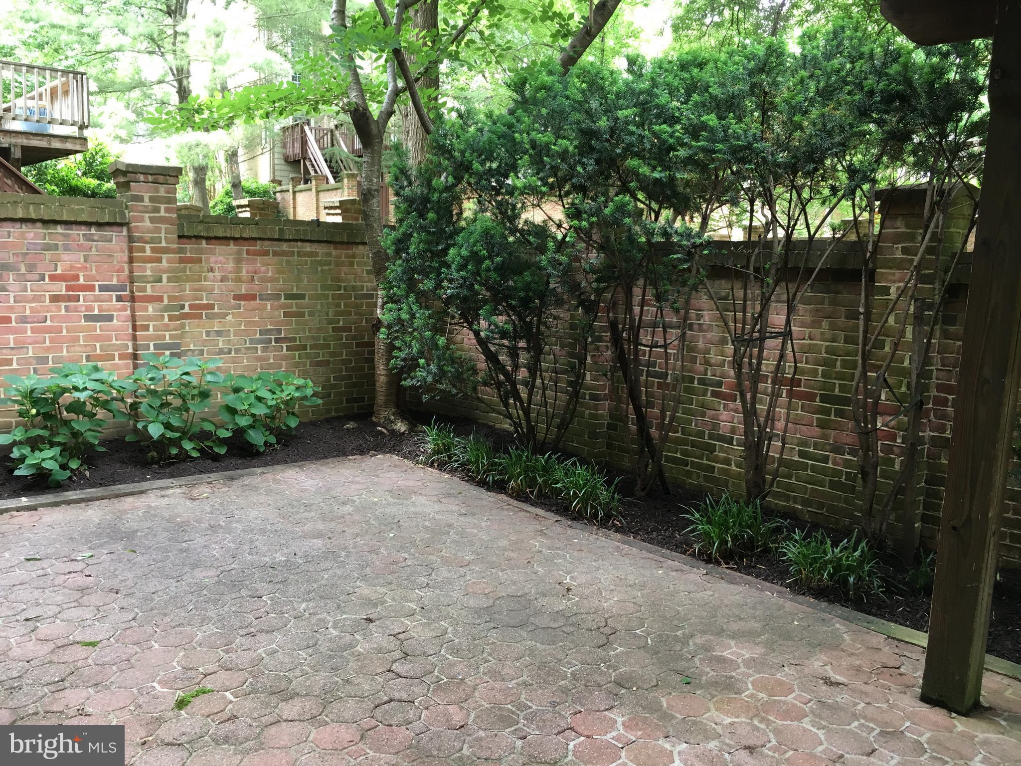 TIMBERLAWN - Residential Lease