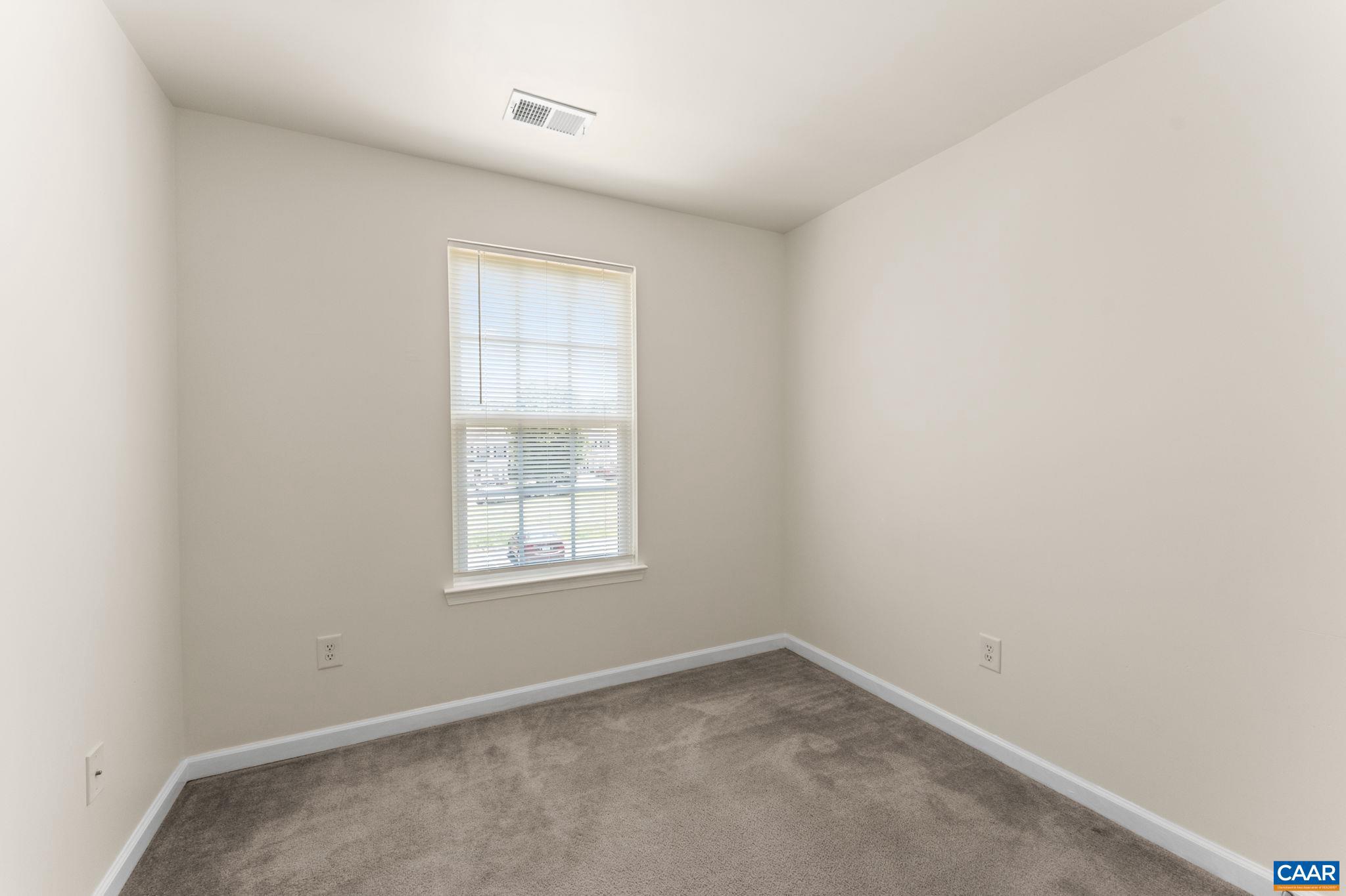 SYCAMORE SQUARE - Residential