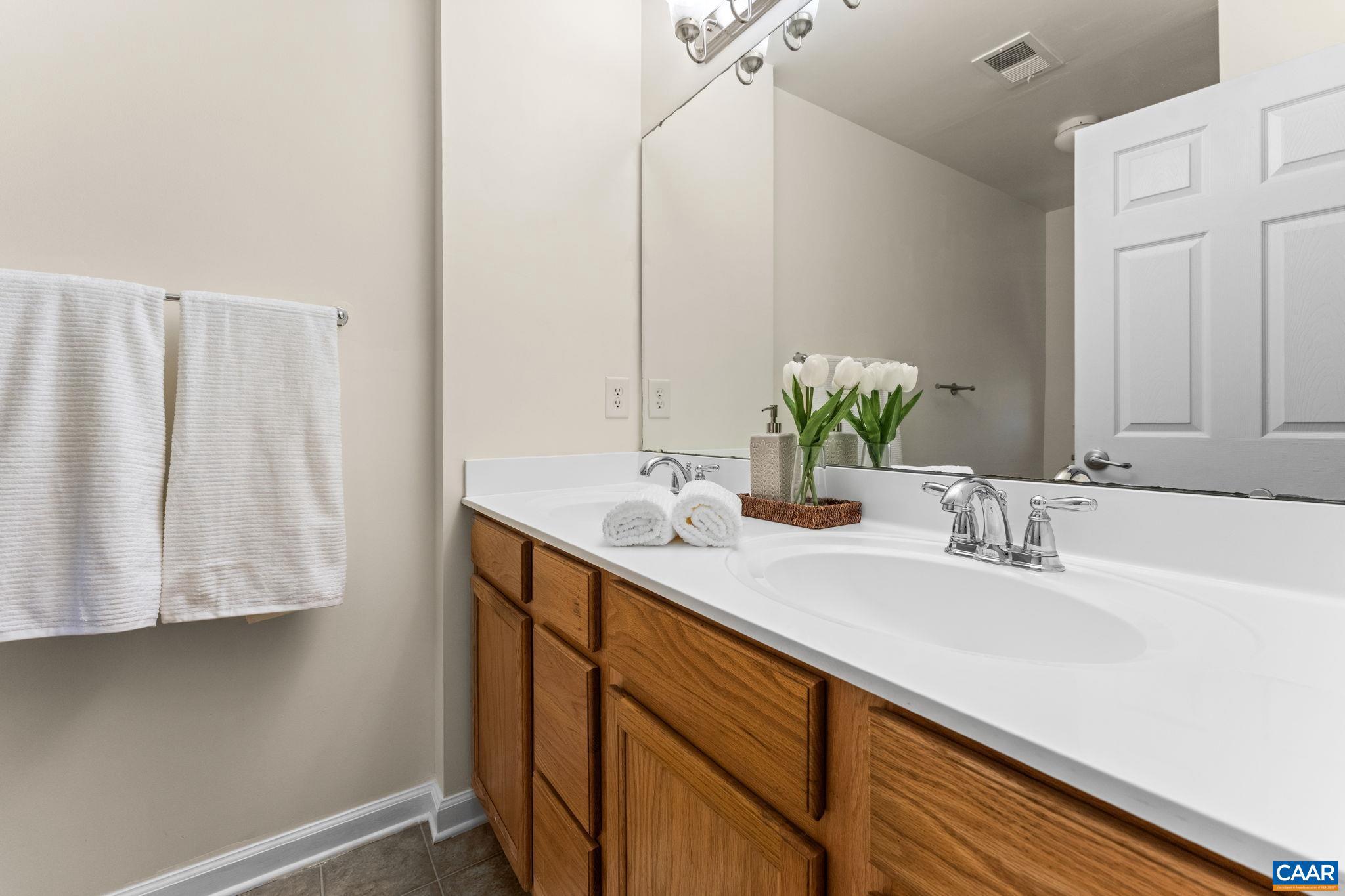 SYCAMORE SQUARE - Residential