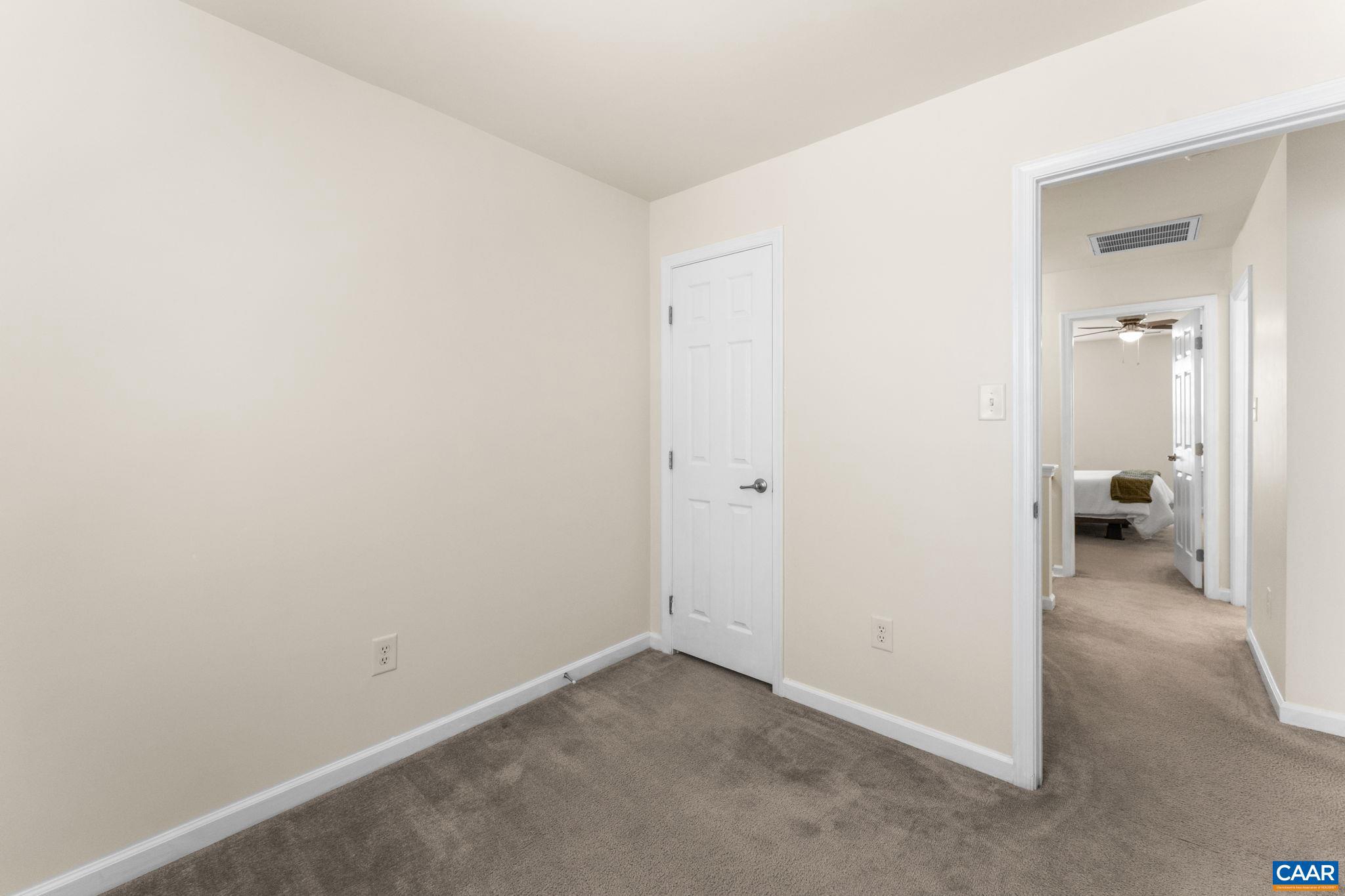 SYCAMORE SQUARE - Residential