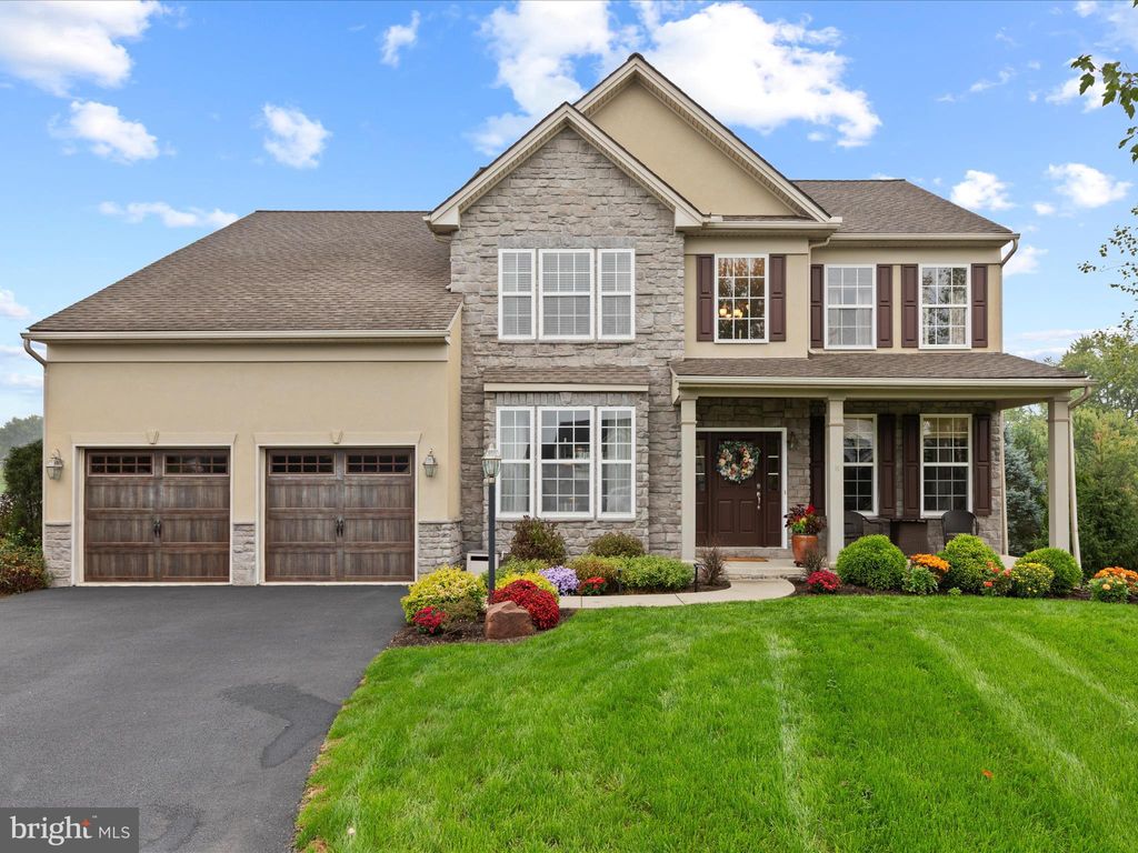 Photo of 232 Julia Lane, MANHEIM, PA 17545 (MLS # PALA2074920)
