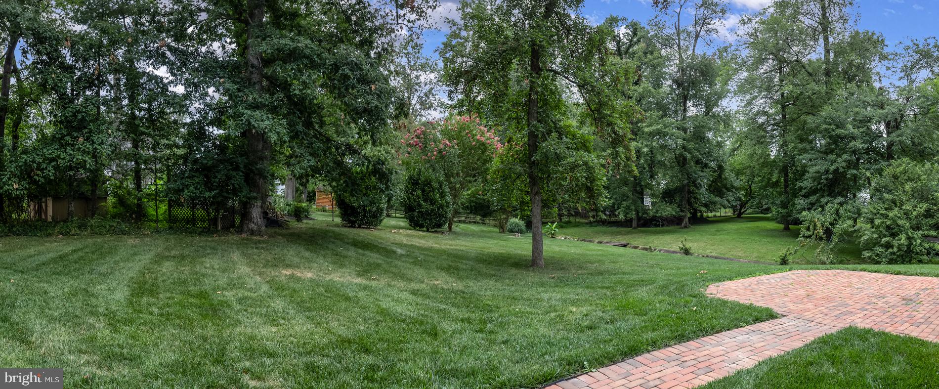 VALEWOOD MANOR - Residential