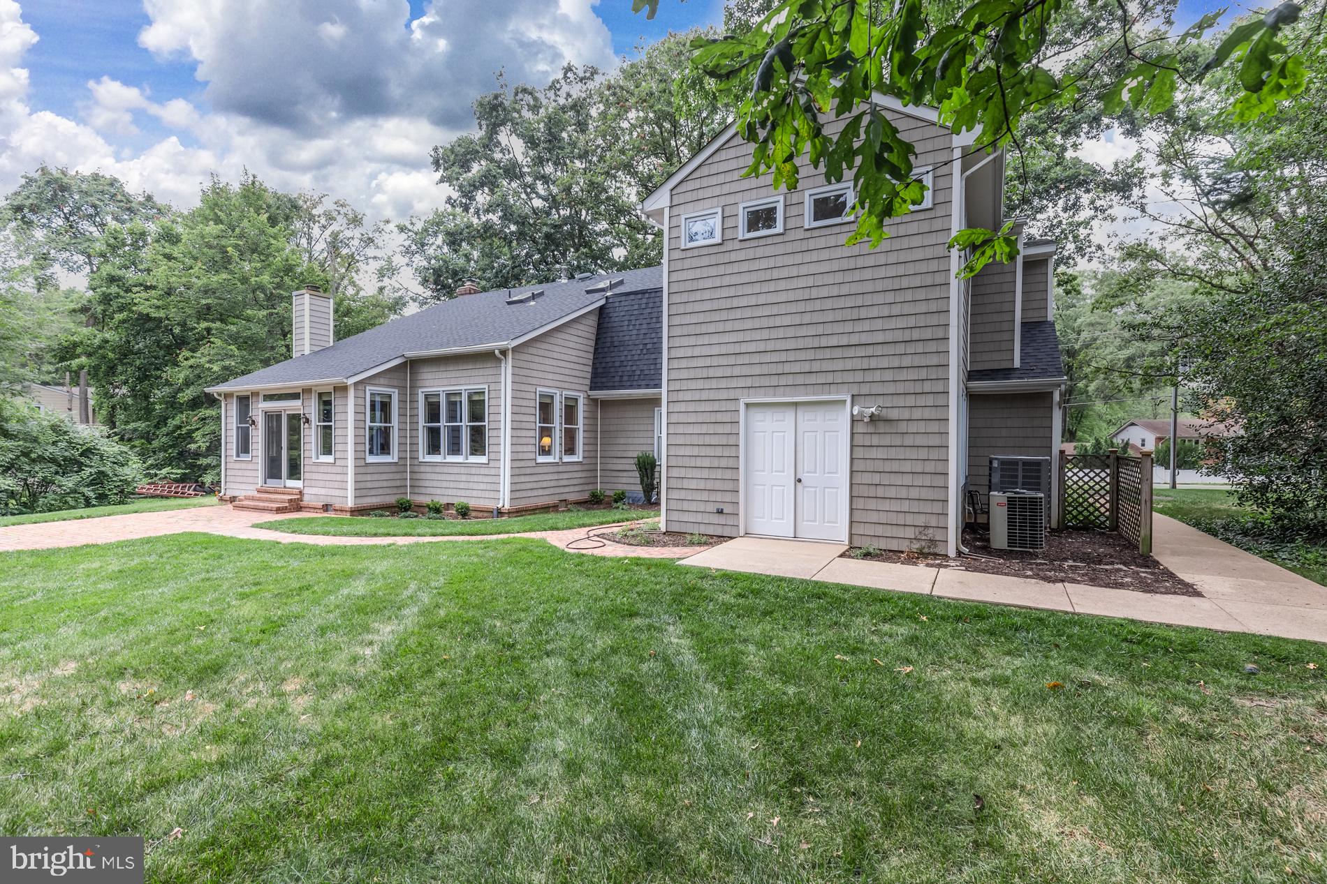 VALEWOOD MANOR - Residential